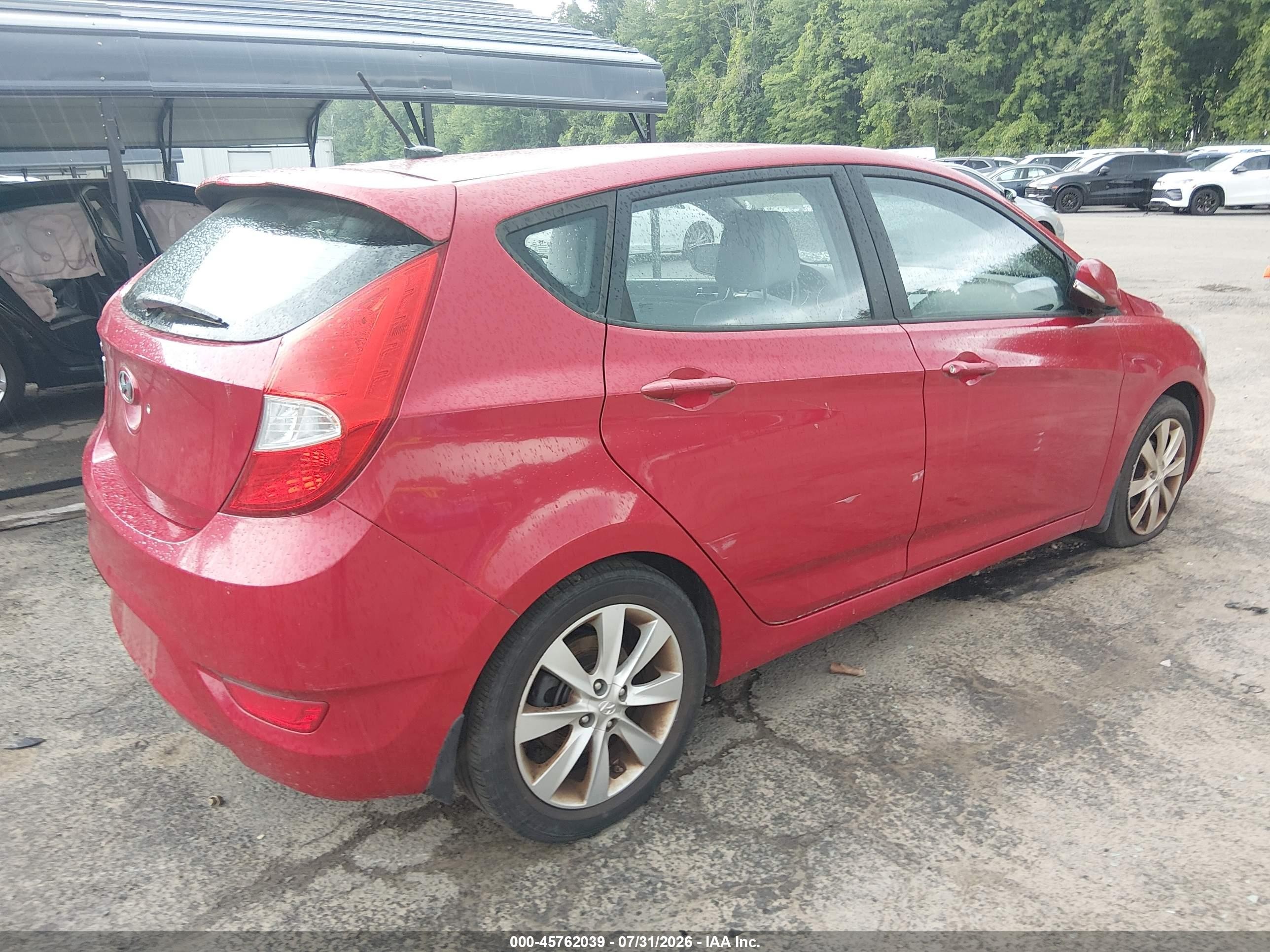 2013 Hyundai Accent Se Красный vin: KMHCU5AE0DU085778