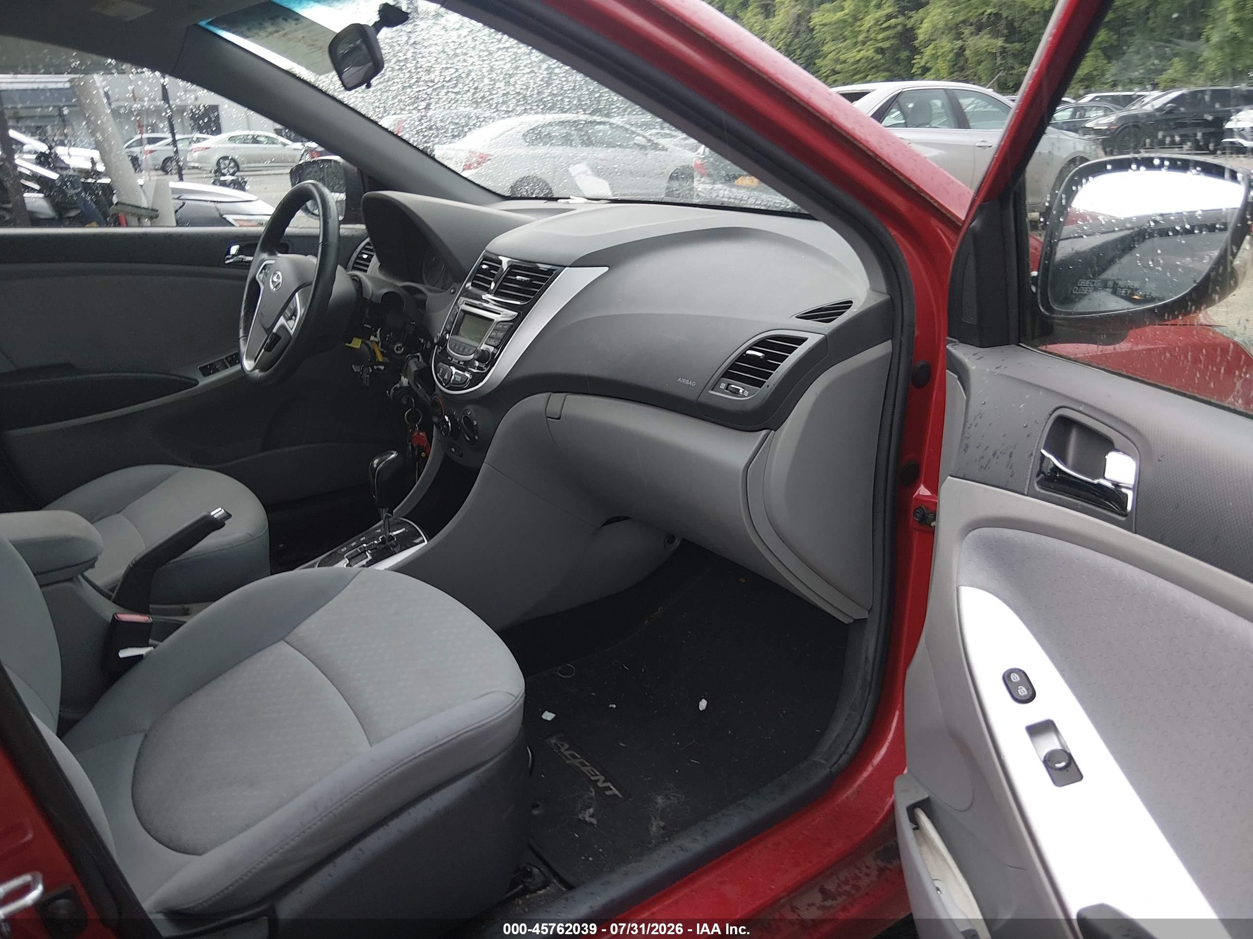 2013 Hyundai Accent Se Красный vin: KMHCU5AE0DU085778