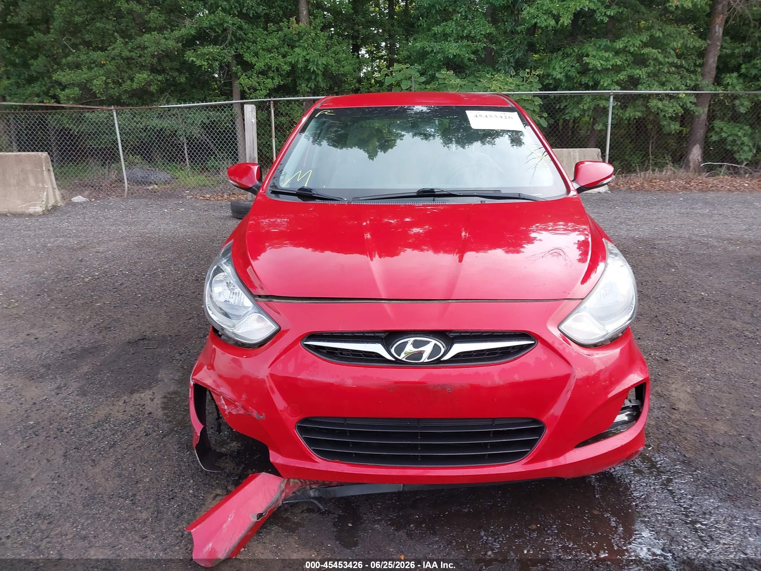 2013 Hyundai Accent Se Red vin: KMHCU5AE0DU100201