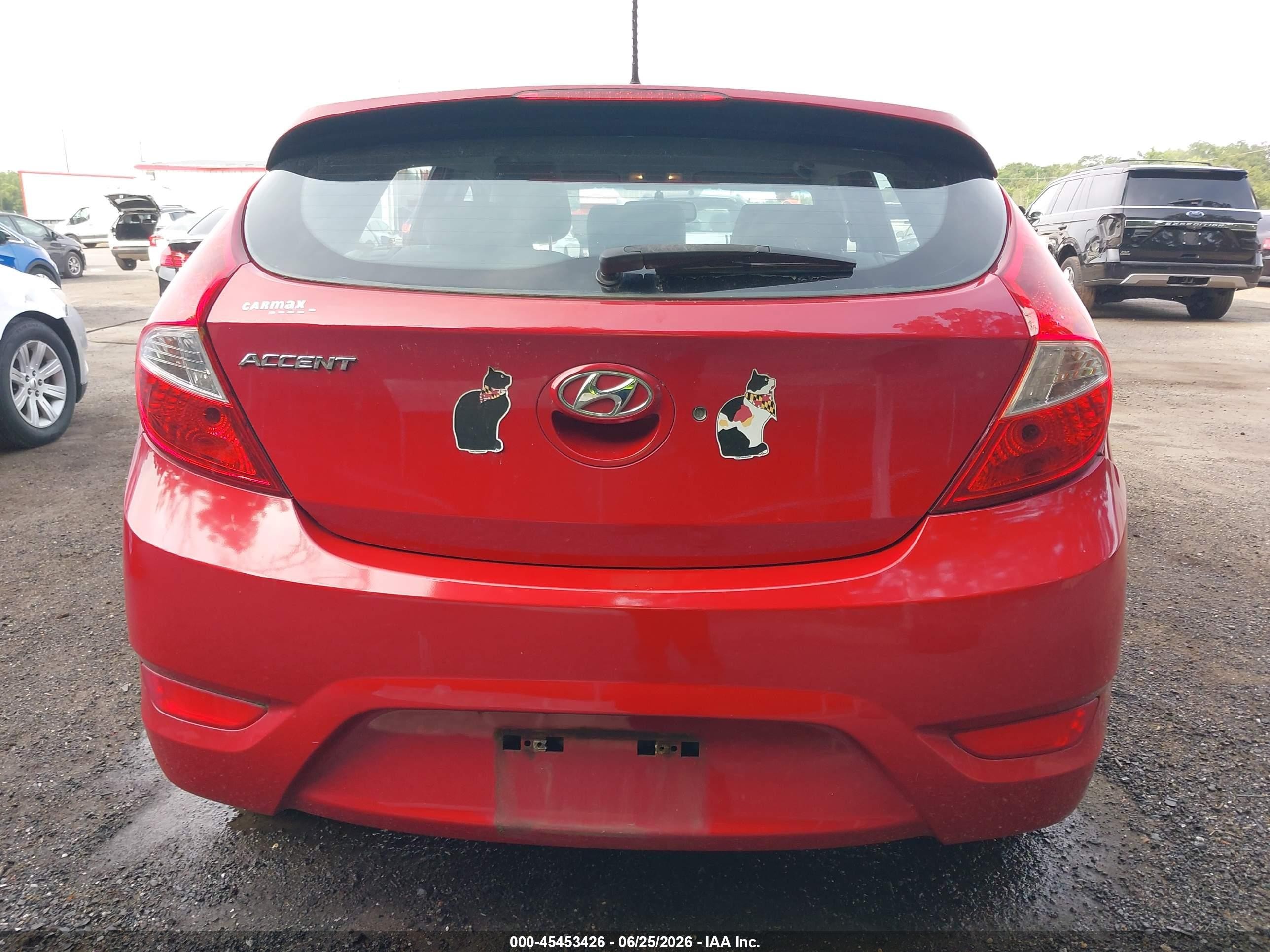 2013 Hyundai Accent Se Red vin: KMHCU5AE0DU100201