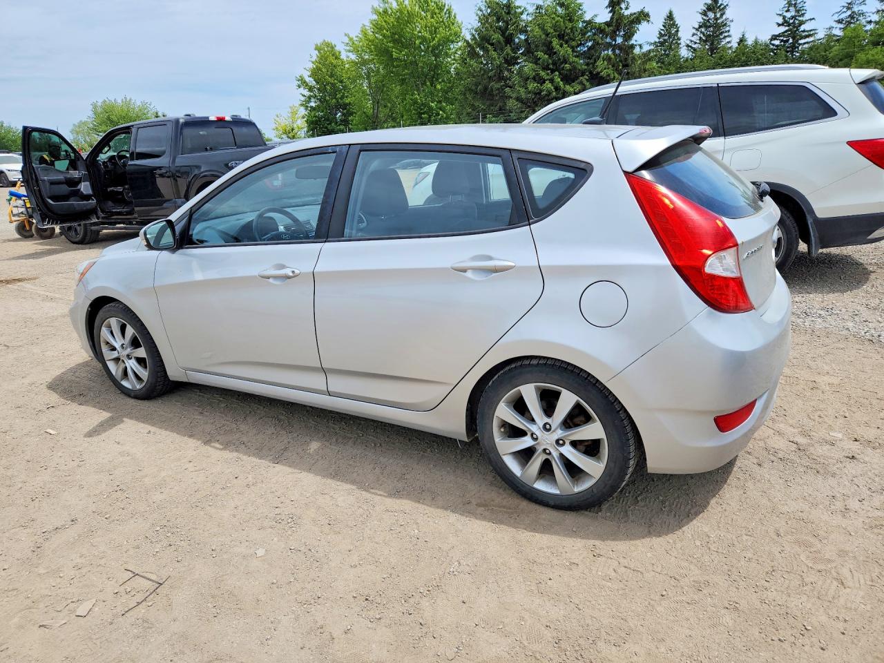 2014 Hyundai Accent Se Silver vin: KMHCU5AE0EU152347