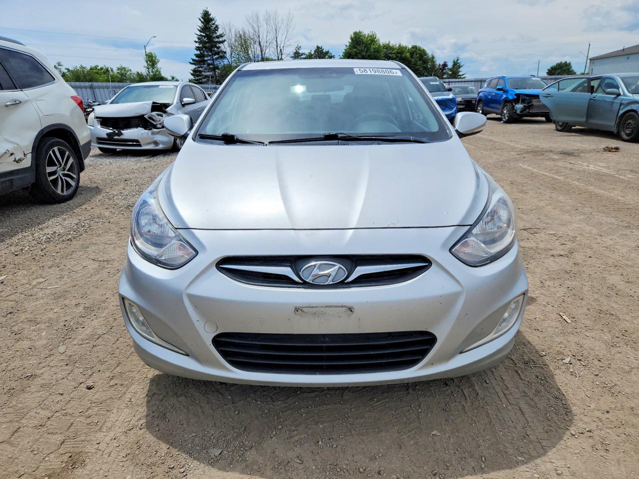 2014 Hyundai Accent Se Silver vin: KMHCU5AE0EU152347