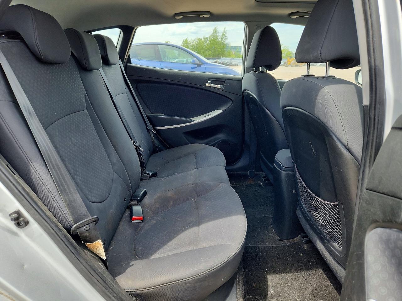 2014 Hyundai Accent Se Silver vin: KMHCU5AE0EU152347