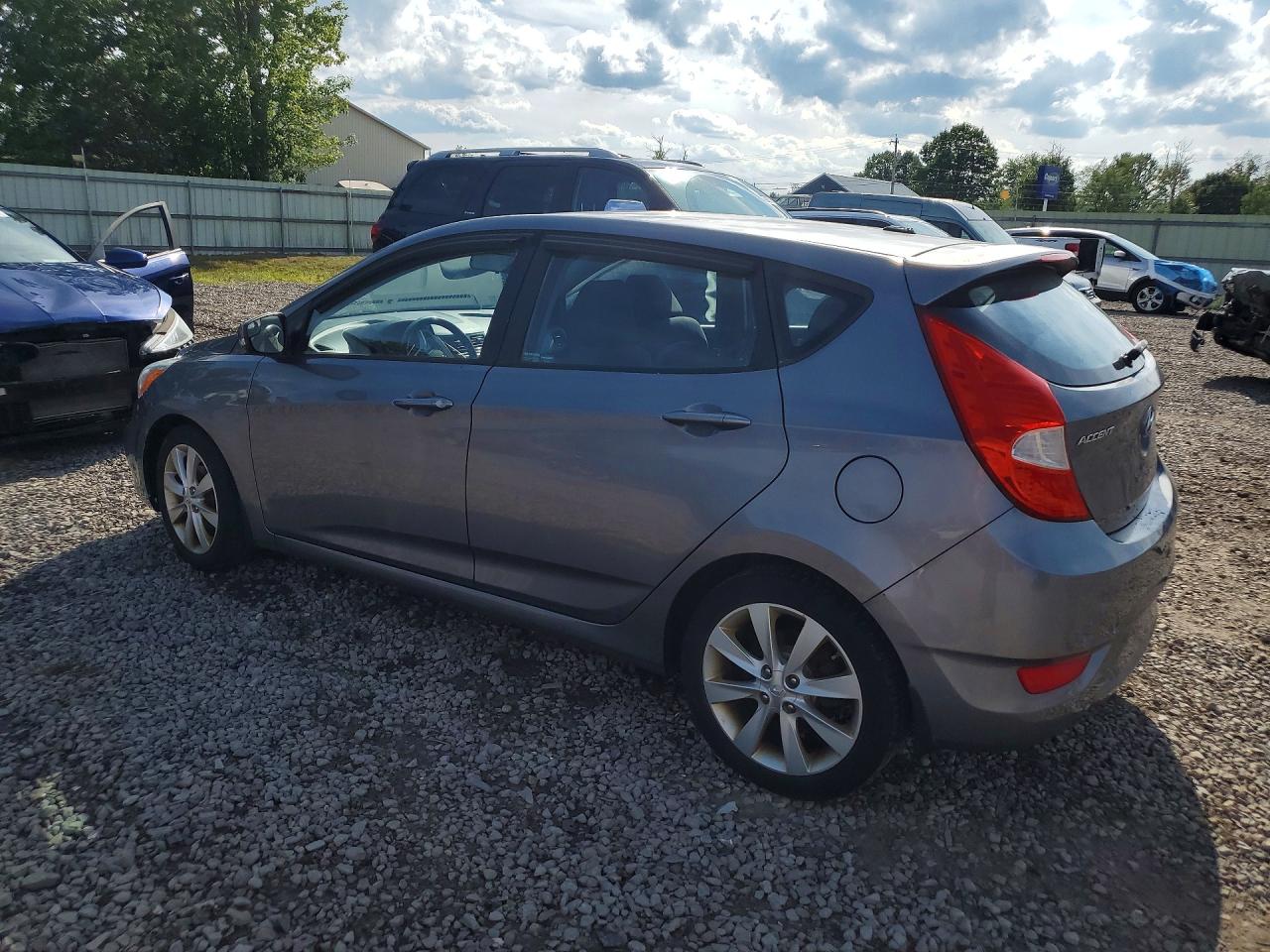 2014 Hyundai Accent Se Серый vin: KMHCU5AE0EU167656