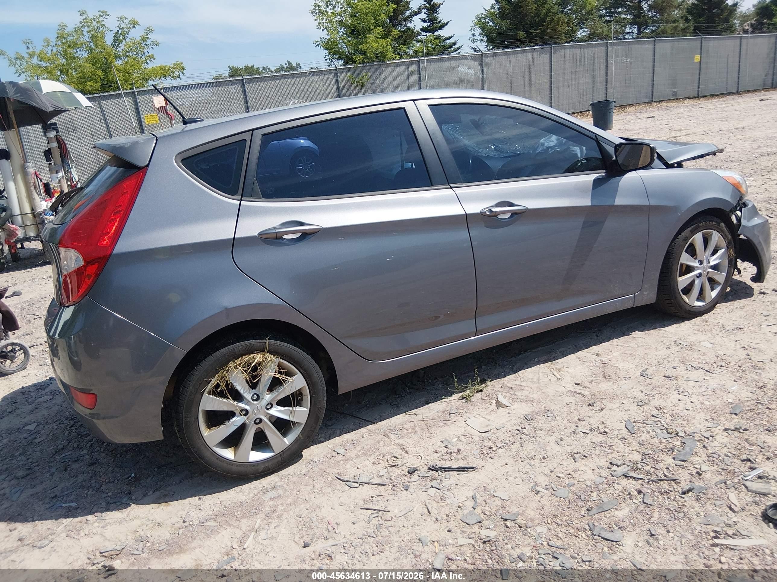 2014 Hyundai Accent Se Gray vin: KMHCU5AE0EU172260