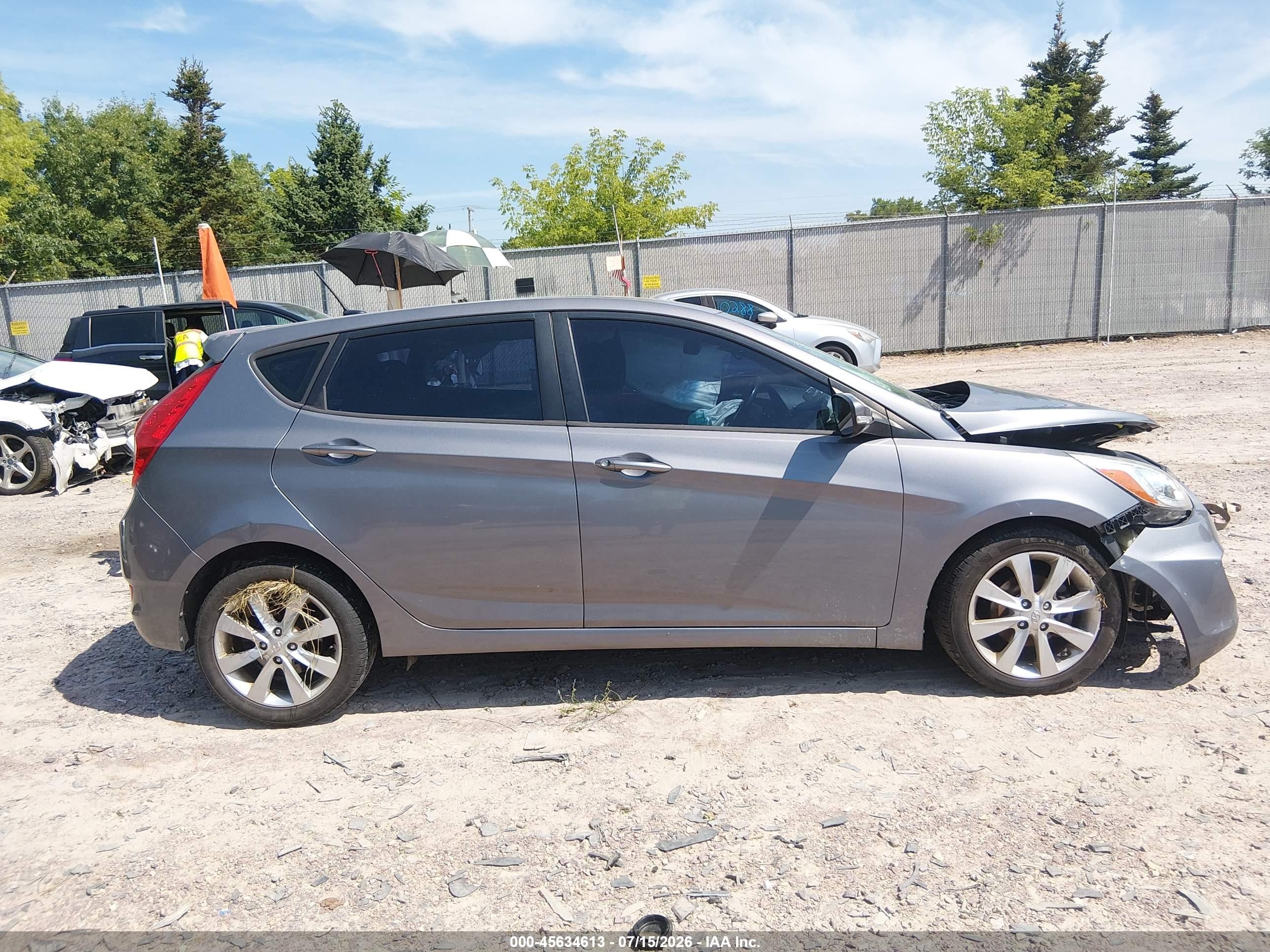 2014 Hyundai Accent Se Gray vin: KMHCU5AE0EU172260