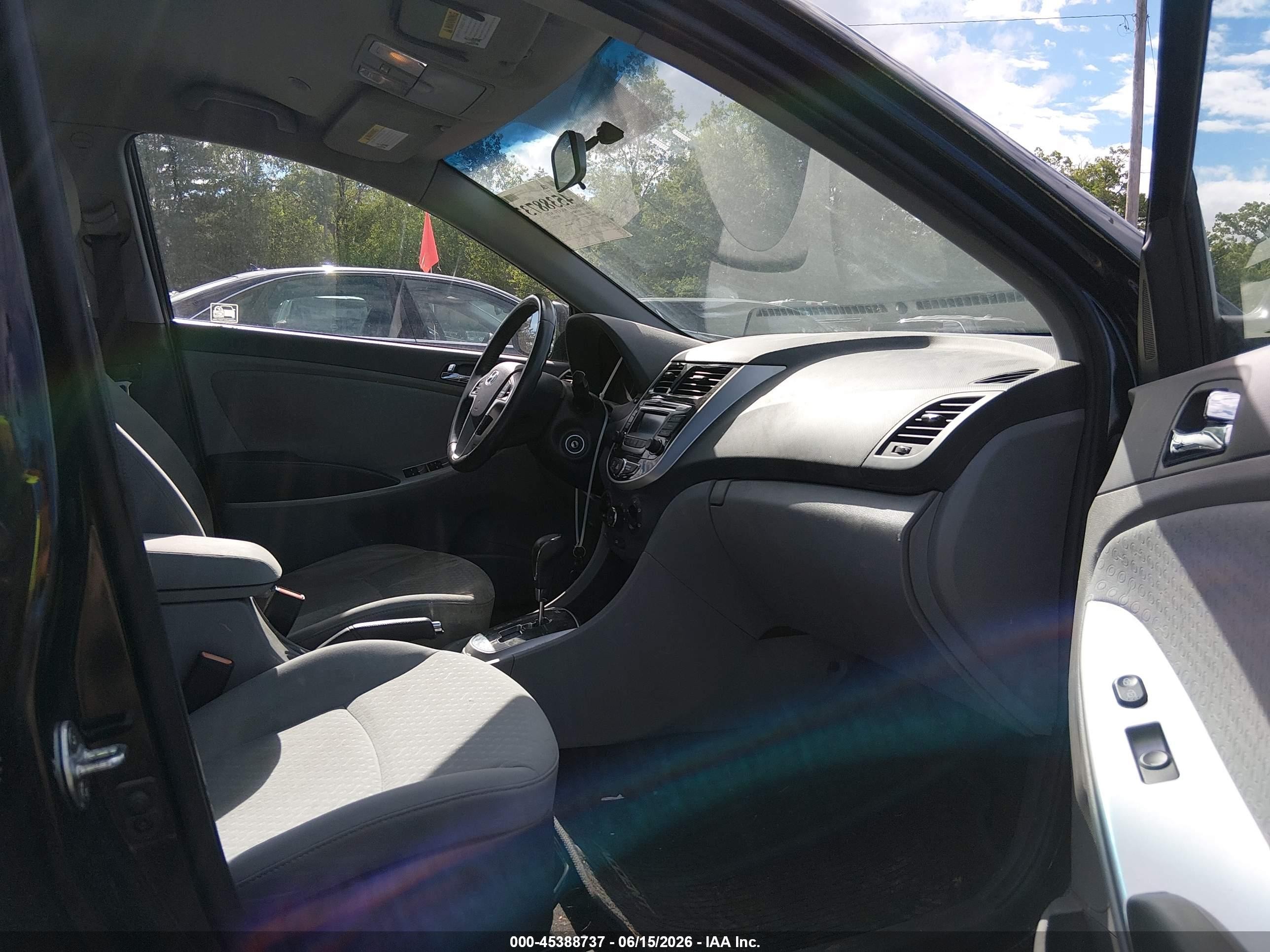 2014 Hyundai Accent Se Black vin: KMHCU5AE0EU175272