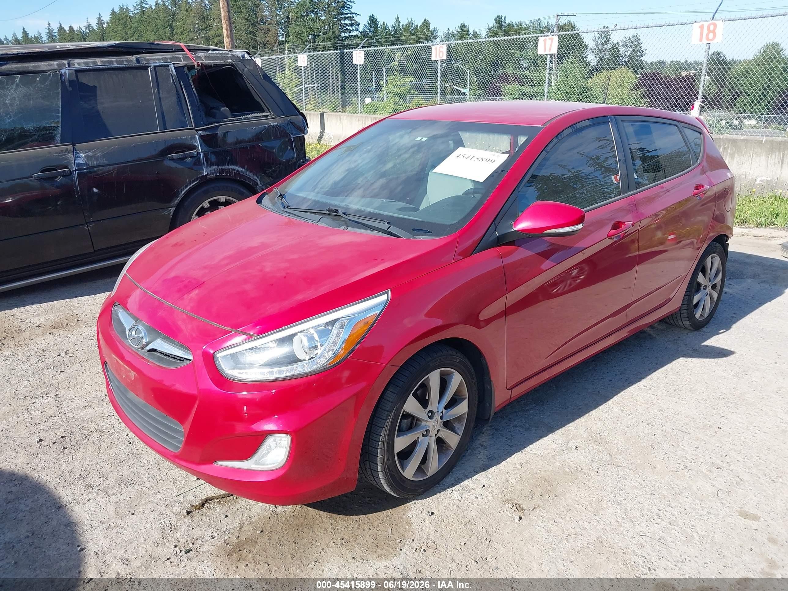2014 Hyundai Accent Se Red vin: KMHCU5AE0EU182772