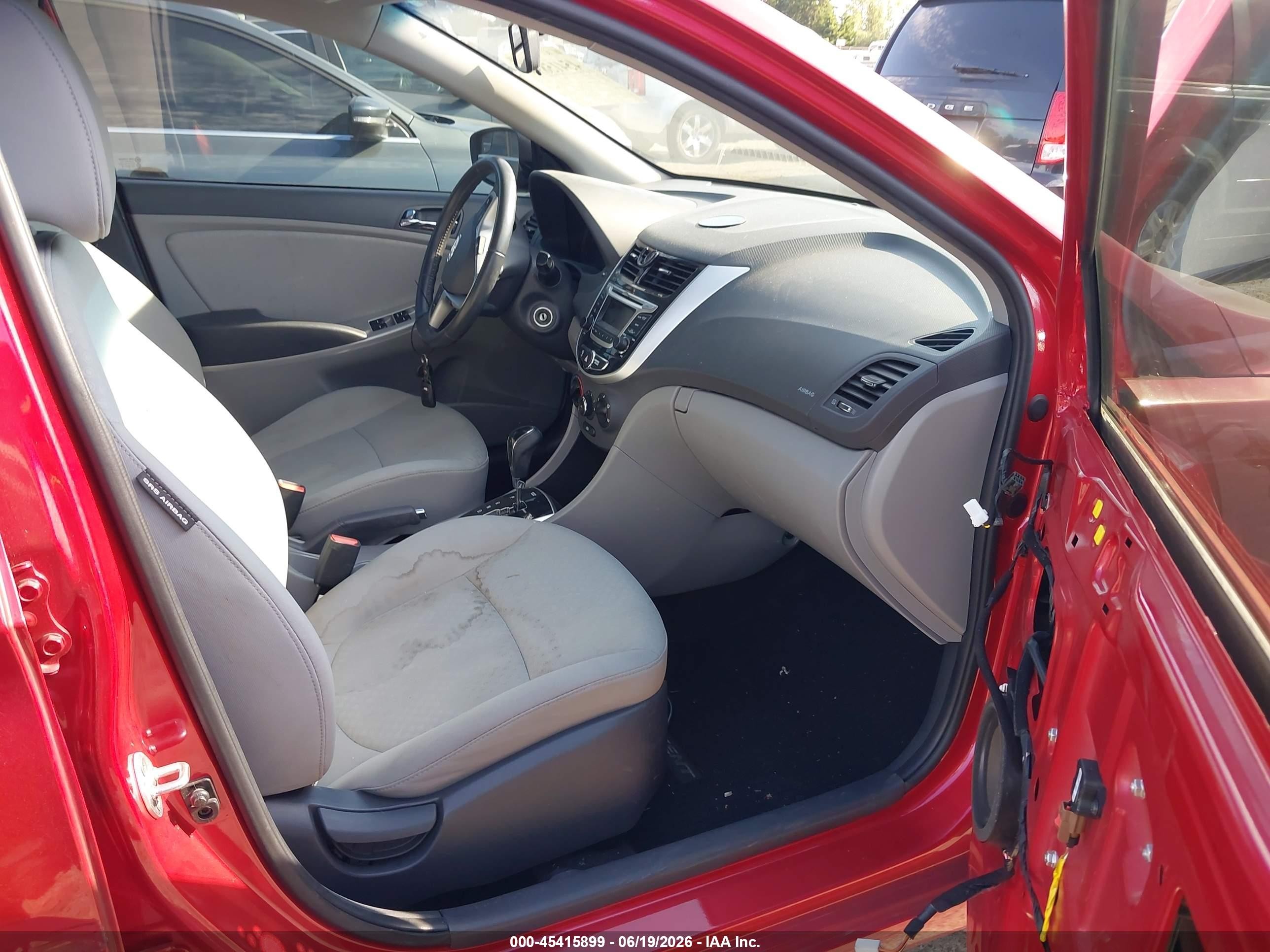 2014 Hyundai Accent Se Red vin: KMHCU5AE0EU182772