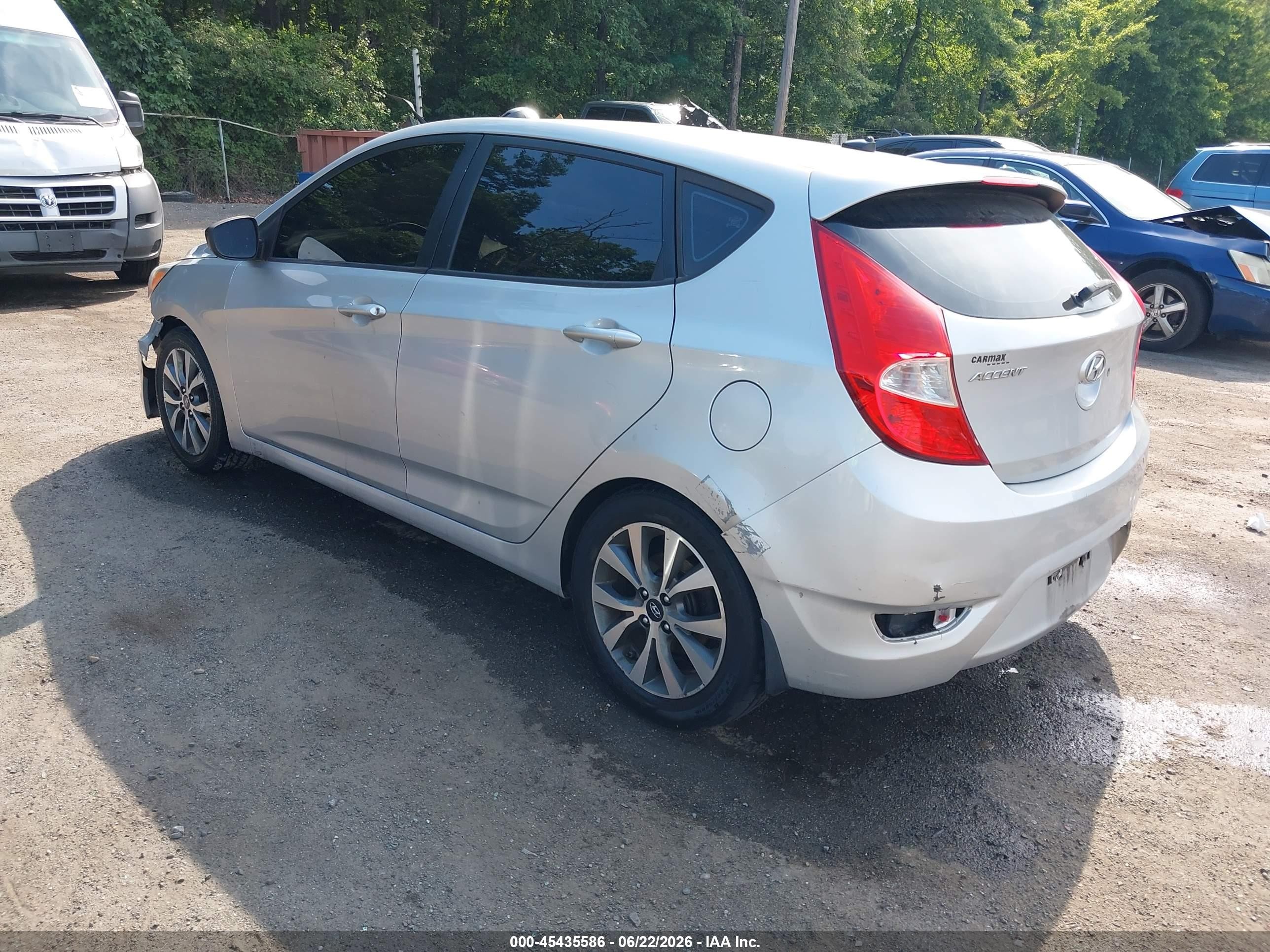 2015 Hyundai Accent Sport Silver vin: KMHCU5AE0FU220180