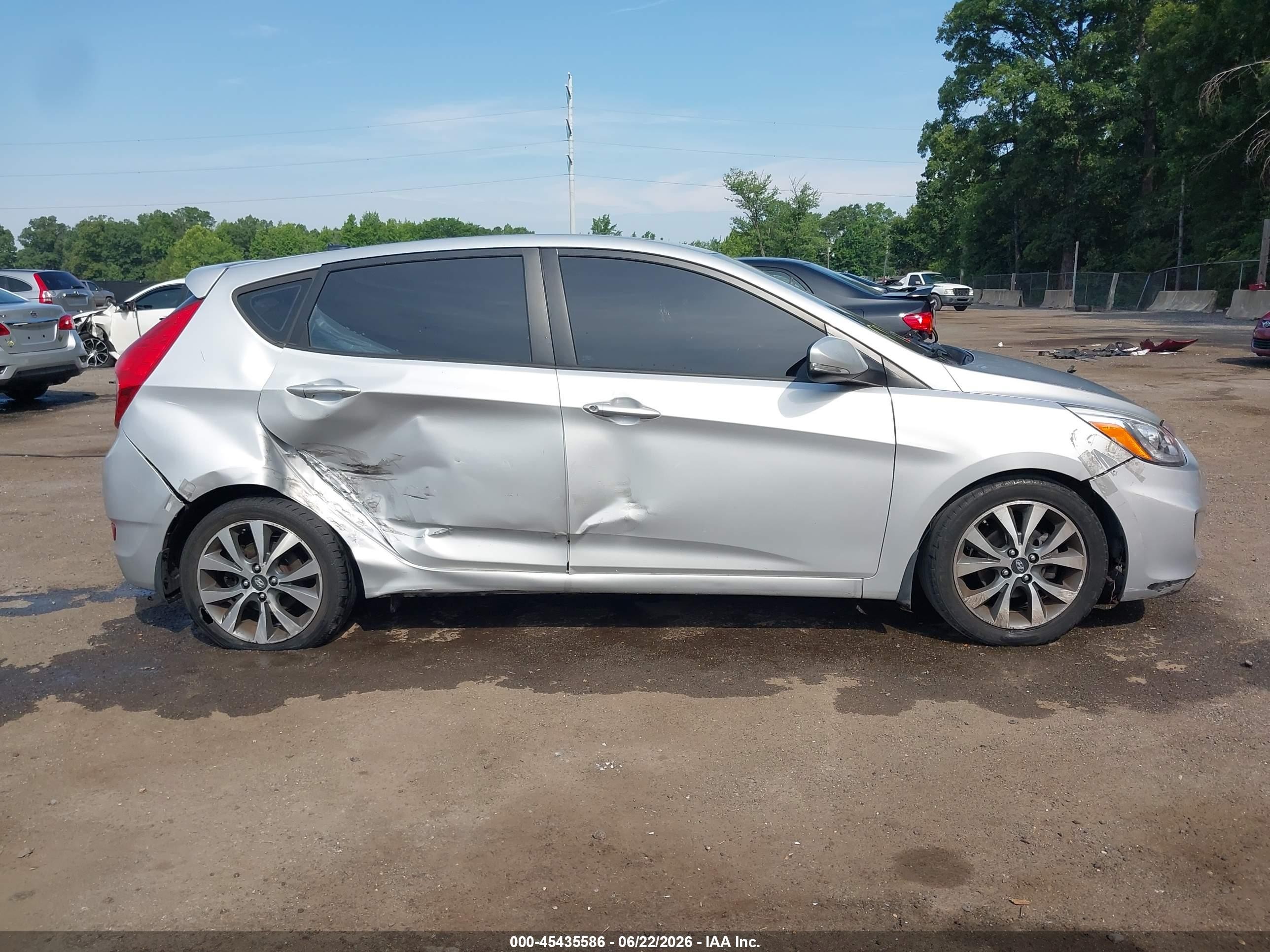 2015 Hyundai Accent Sport Silver vin: KMHCU5AE0FU220180