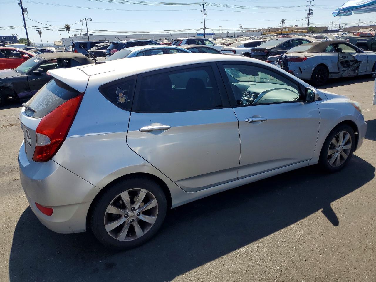 2012 Hyundai Accent Se Silver vin: KMHCU5AE1CU004589