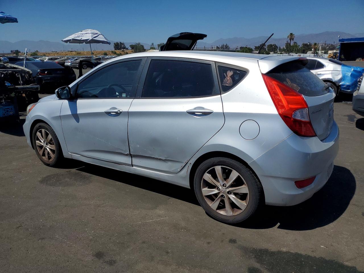 2012 Hyundai Accent Se Silver vin: KMHCU5AE1CU004589