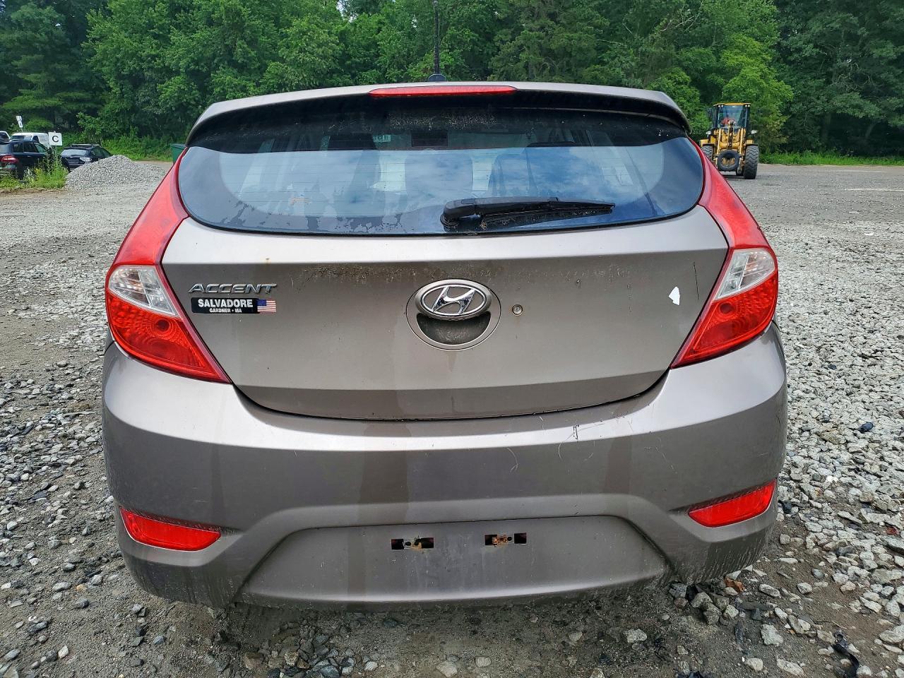 2012 Hyundai Accent Se Gold vin: KMHCU5AE1CU012725