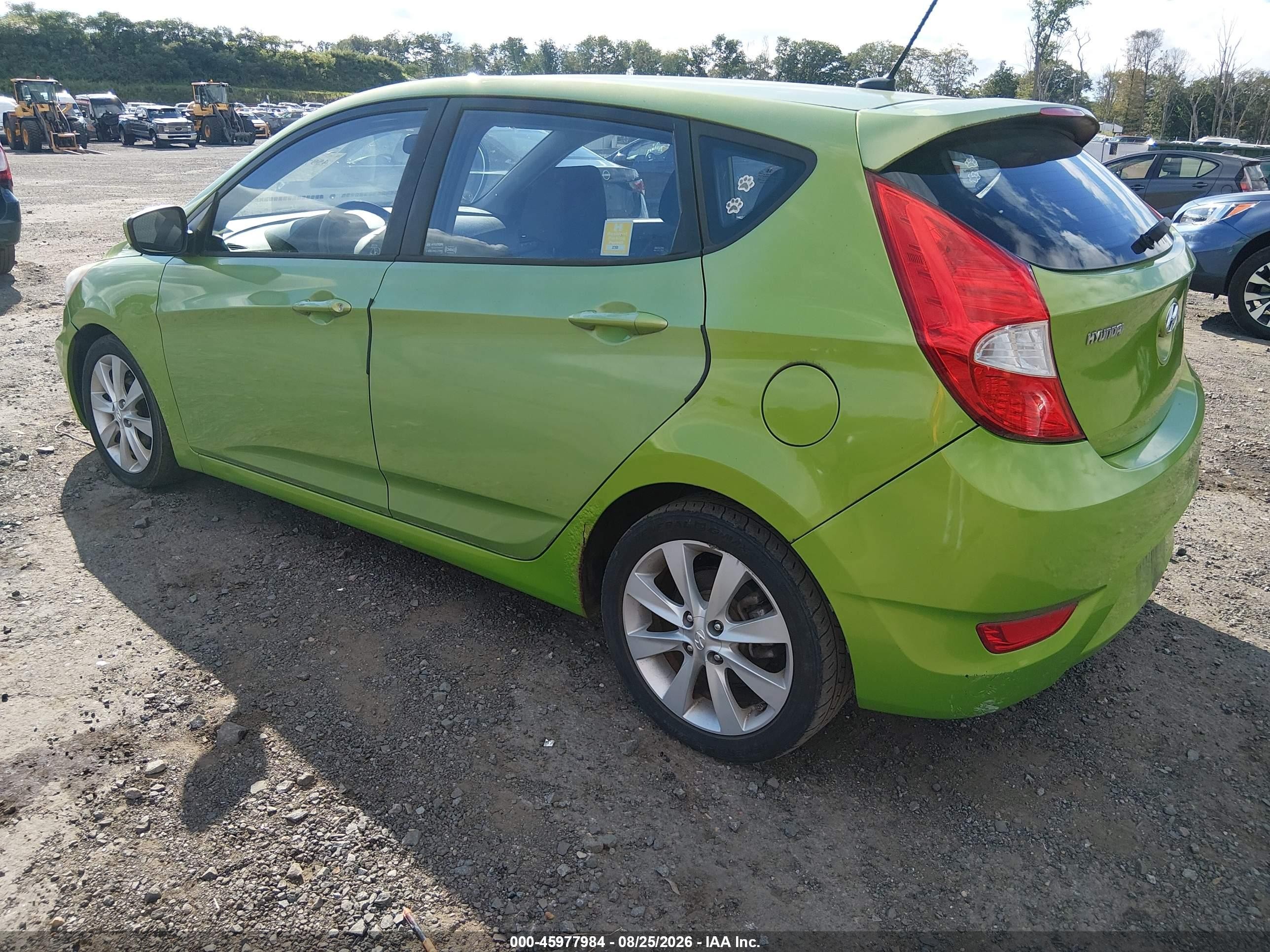 2012 Hyundai Accent Se Green vin: KMHCU5AE1CU013129