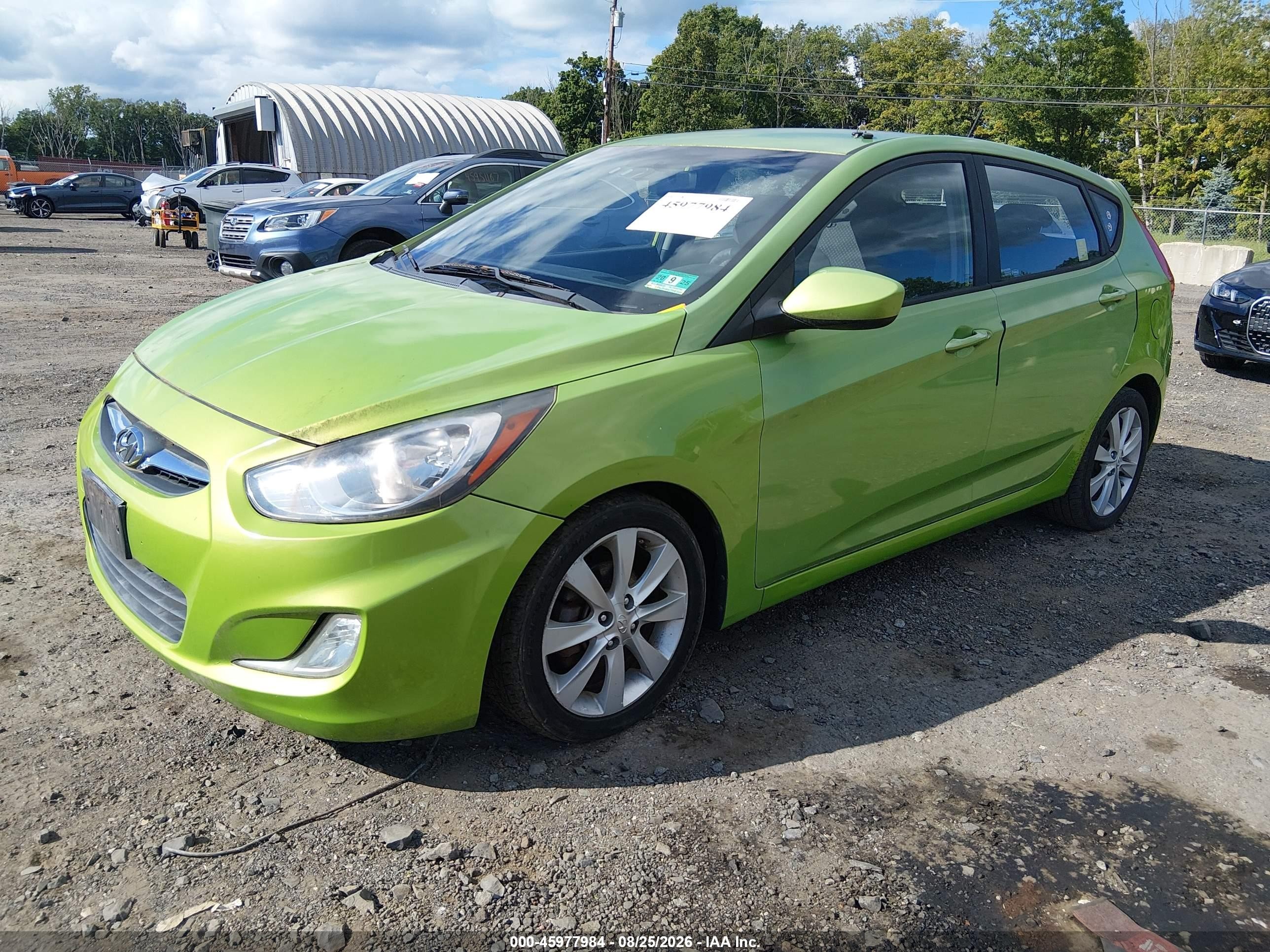 2012 Hyundai Accent Se Green vin: KMHCU5AE1CU013129
