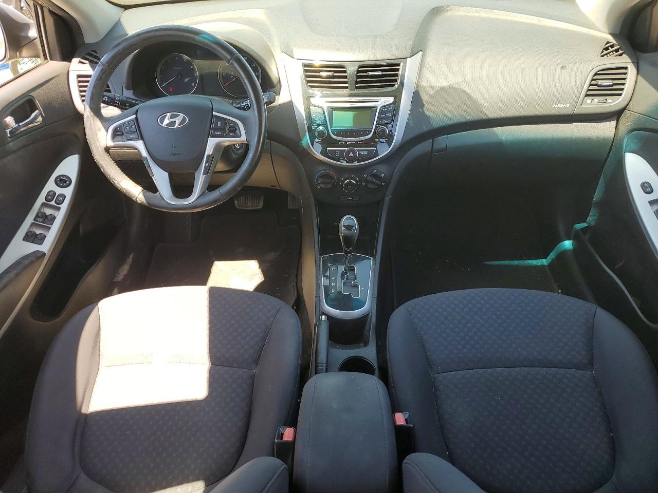 2012 Hyundai Accent Se Tan vin: KMHCU5AE1CU017665