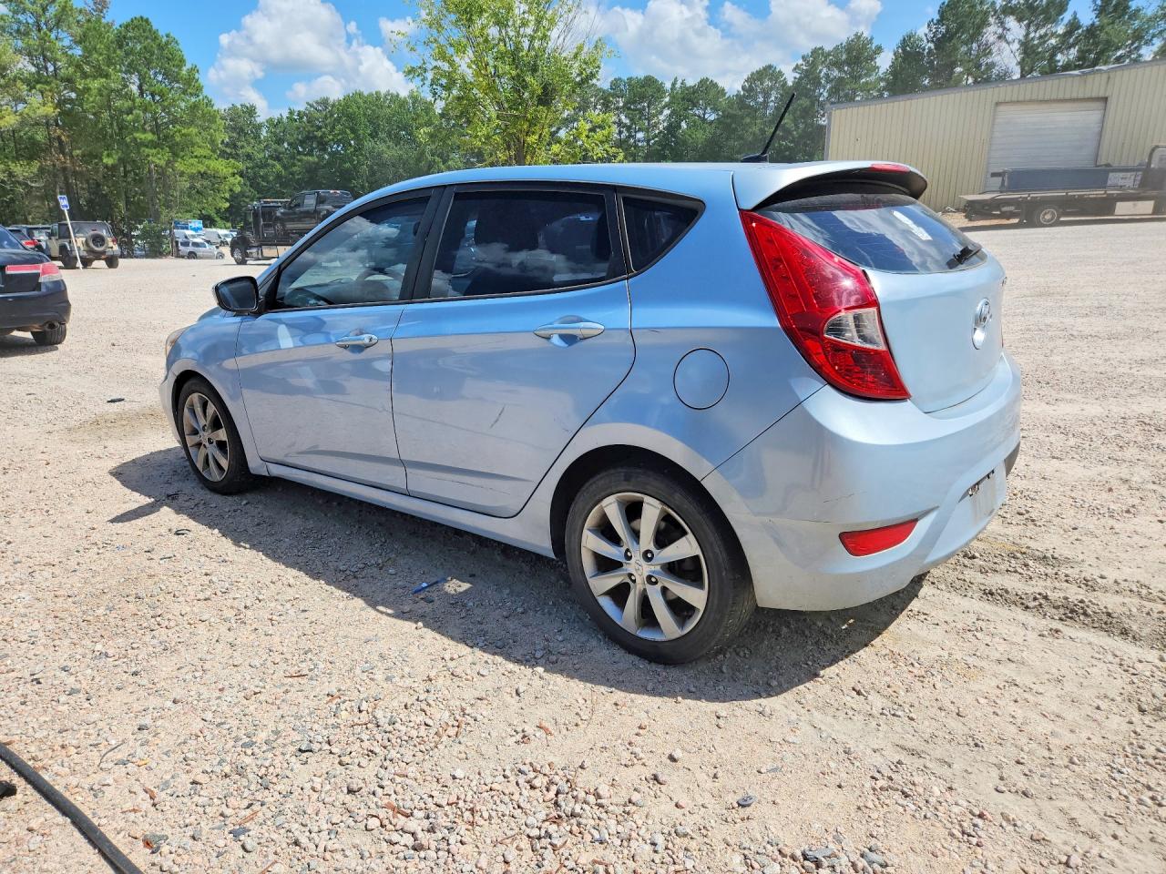 2012 Hyundai Accent Se Blue vin: KMHCU5AE1CU020582