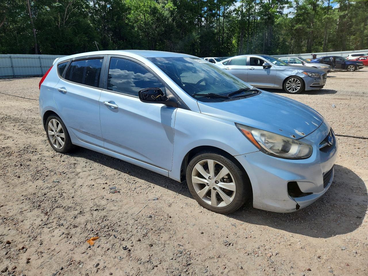2012 Hyundai Accent Se Blue vin: KMHCU5AE1CU020582
