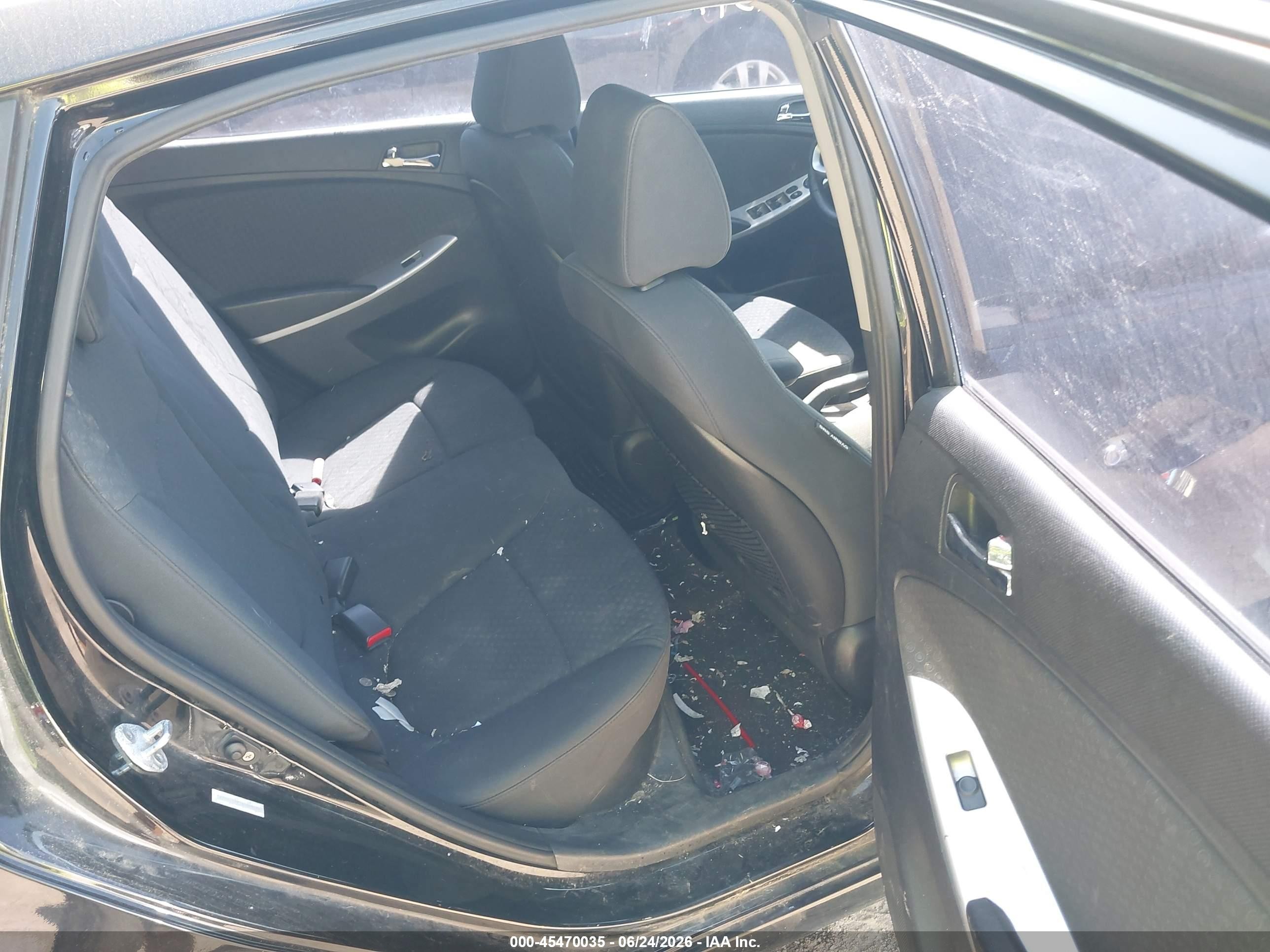 2012 Hyundai Accent Se Black vin: KMHCU5AE1CU029184