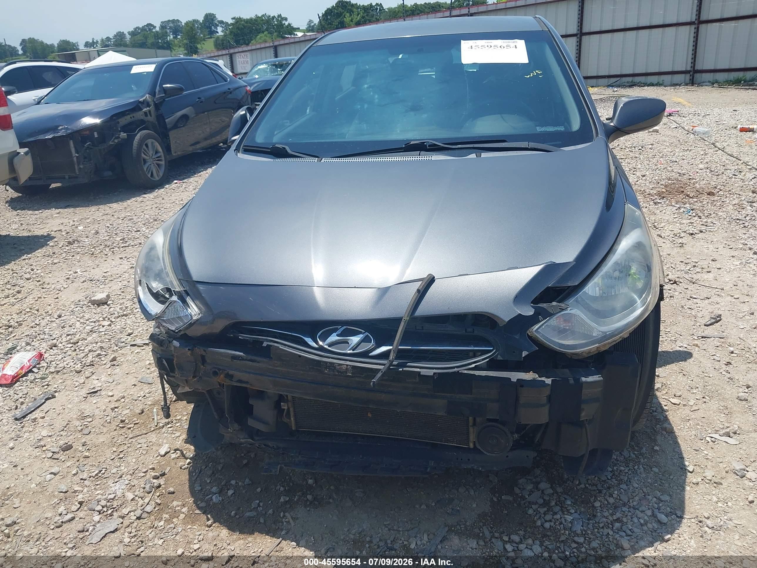 2012 Hyundai Accent Se Серый vin: KMHCU5AE1CU032960