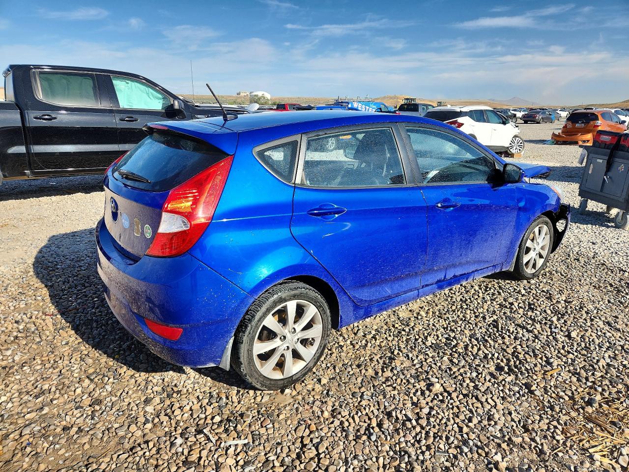2012 Hyundai Accent Se Blue vin: KMHCU5AE1CU045305