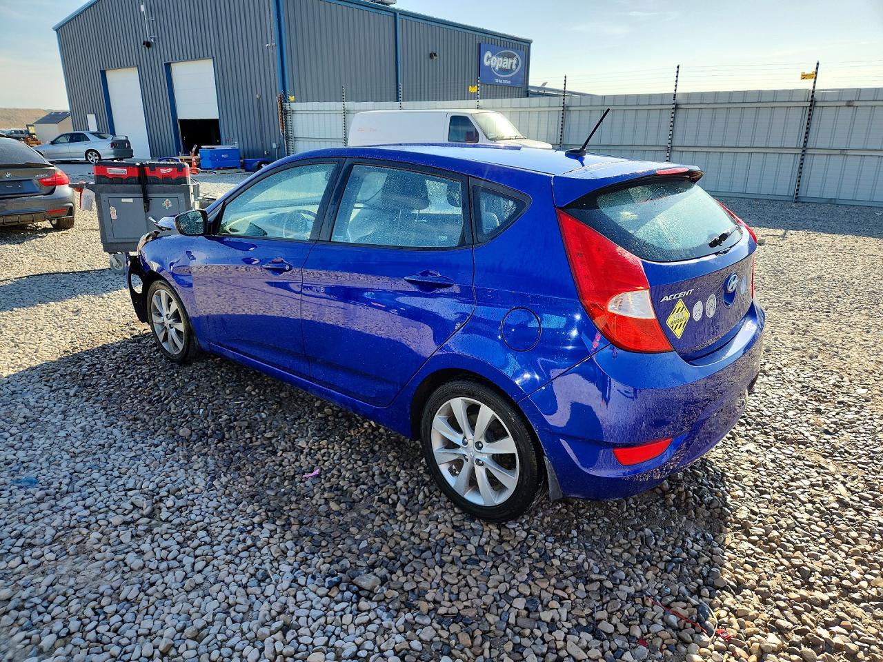 2012 Hyundai Accent Se Blue vin: KMHCU5AE1CU045305