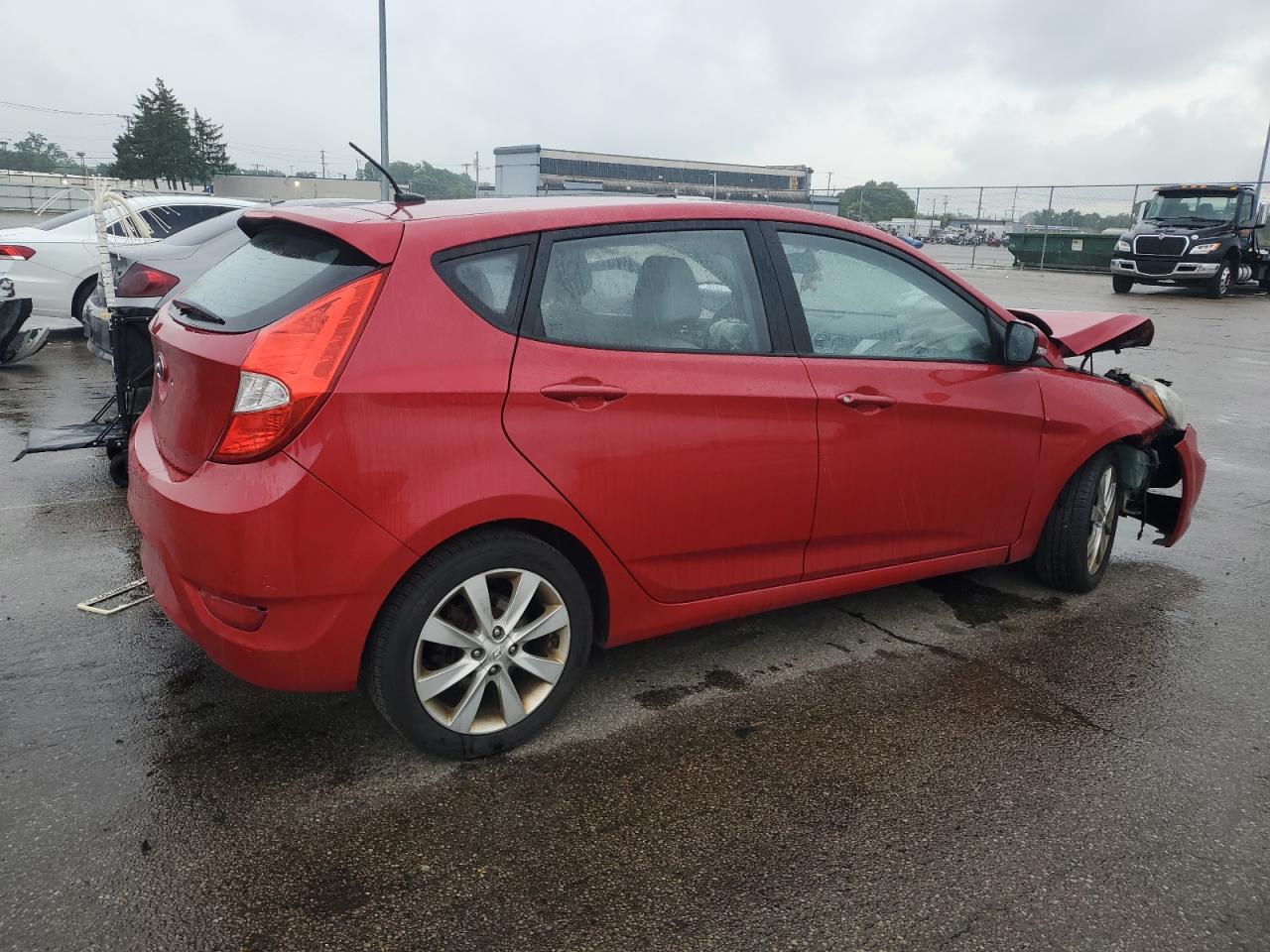 2013 Hyundai Accent Se Red vin: KMHCU5AE1DU060467