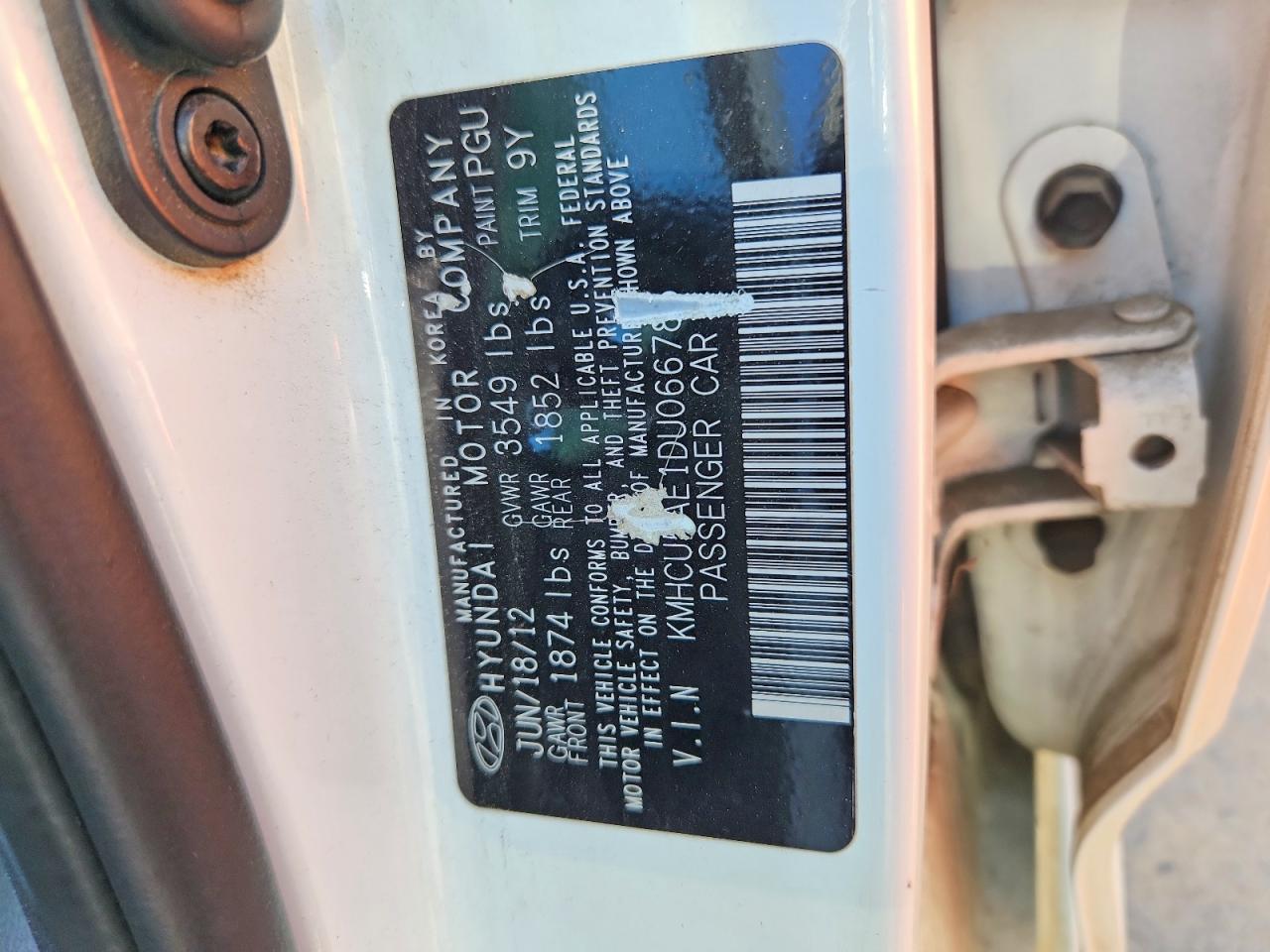 2013 Hyundai Accent Se White vin: KMHCU5AE1DU066785