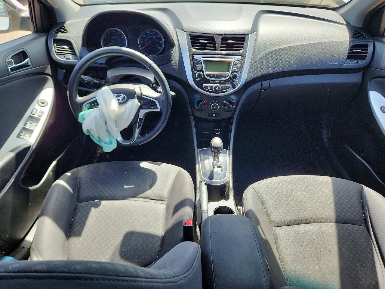 2013 Hyundai Accent Se Серебряный vin: KMHCU5AE1DU093159