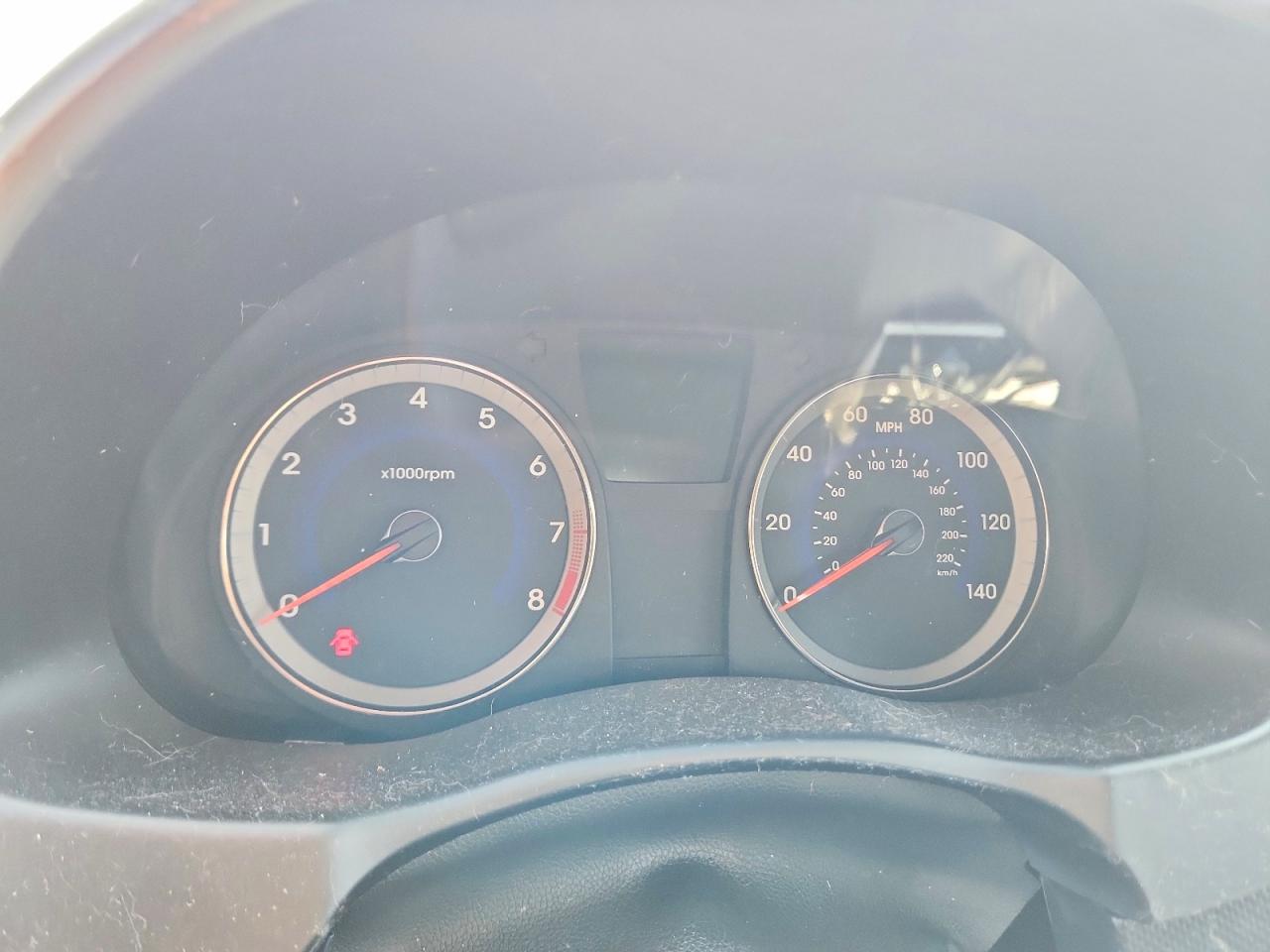 2013 Hyundai Accent Se Серебряный vin: KMHCU5AE1DU093159