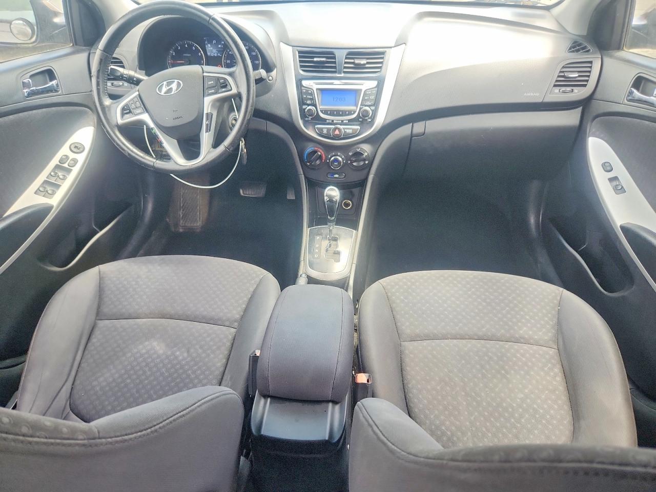 2013 Hyundai Accent Se Желто-коричневый vin: KMHCU5AE1DU104077