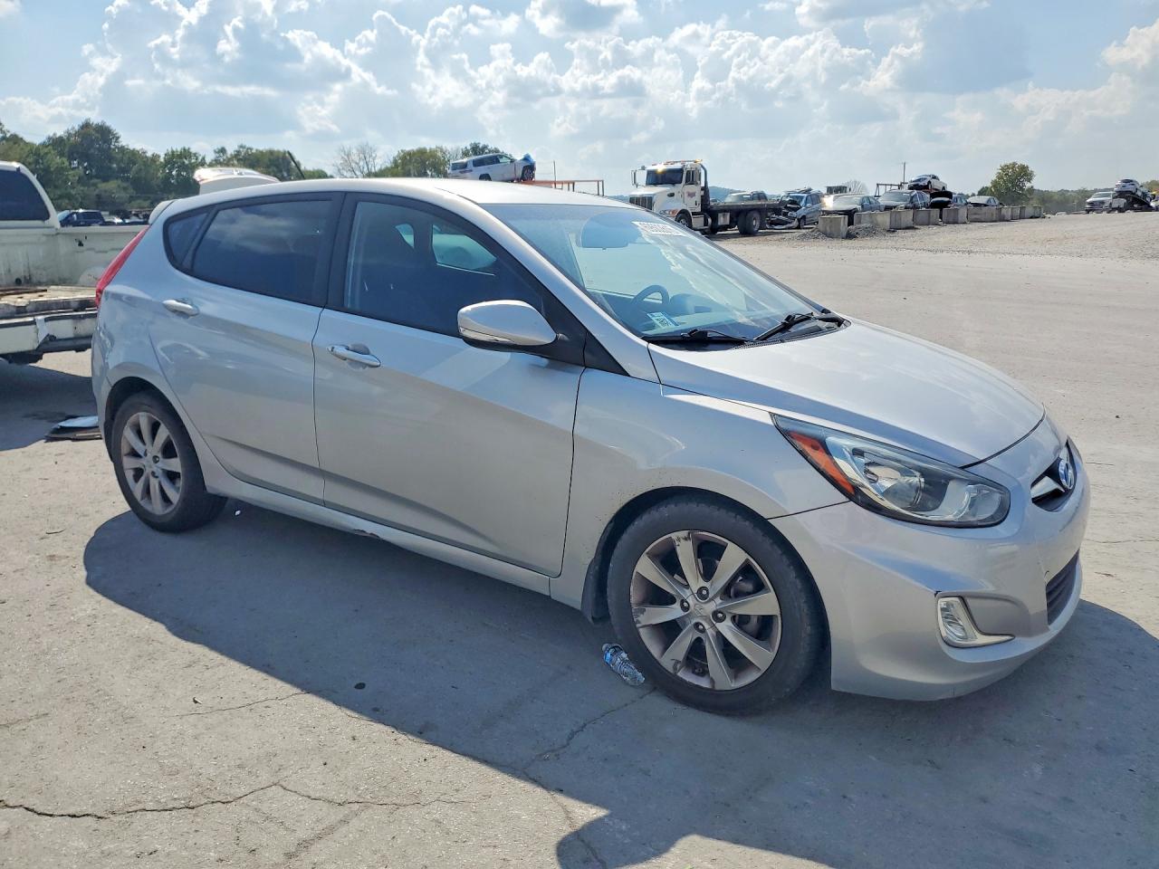 2013 Hyundai Accent Se Silver vin: KMHCU5AE1DU132316