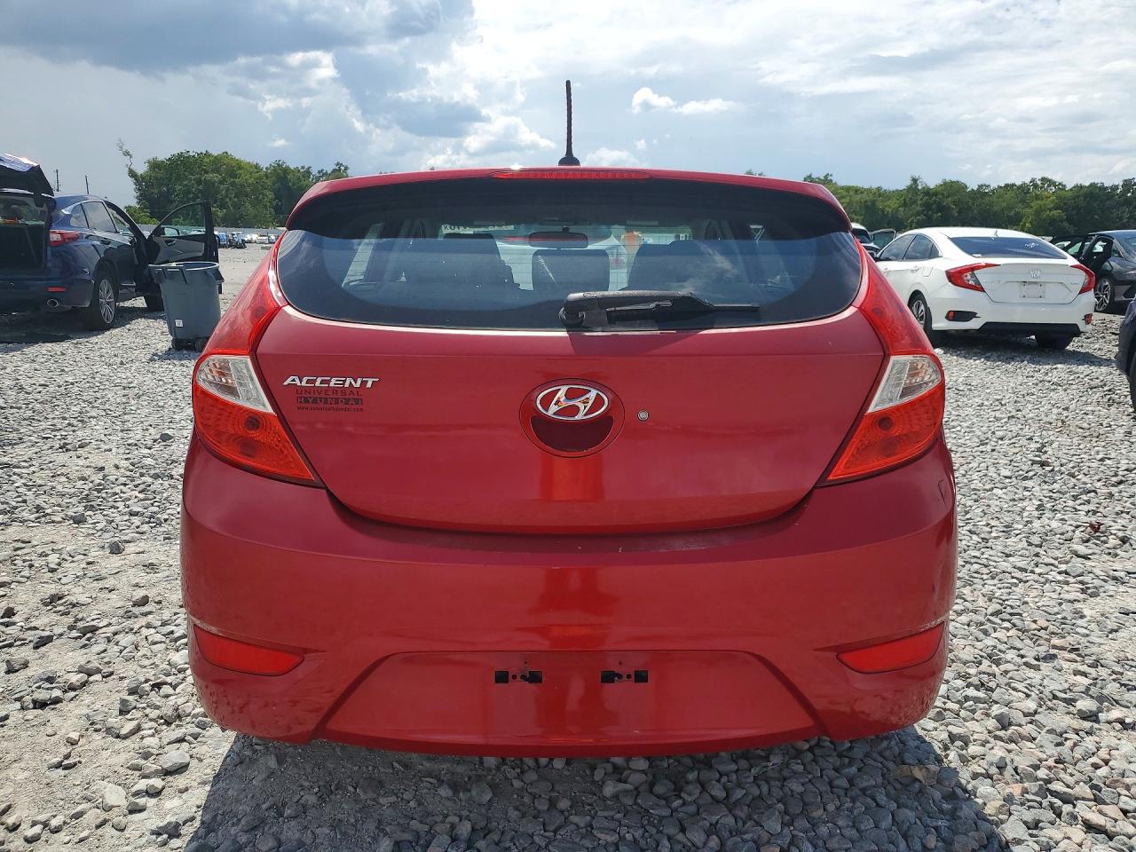 2014 Hyundai Accent Se Red vin: KMHCU5AE1EU178696