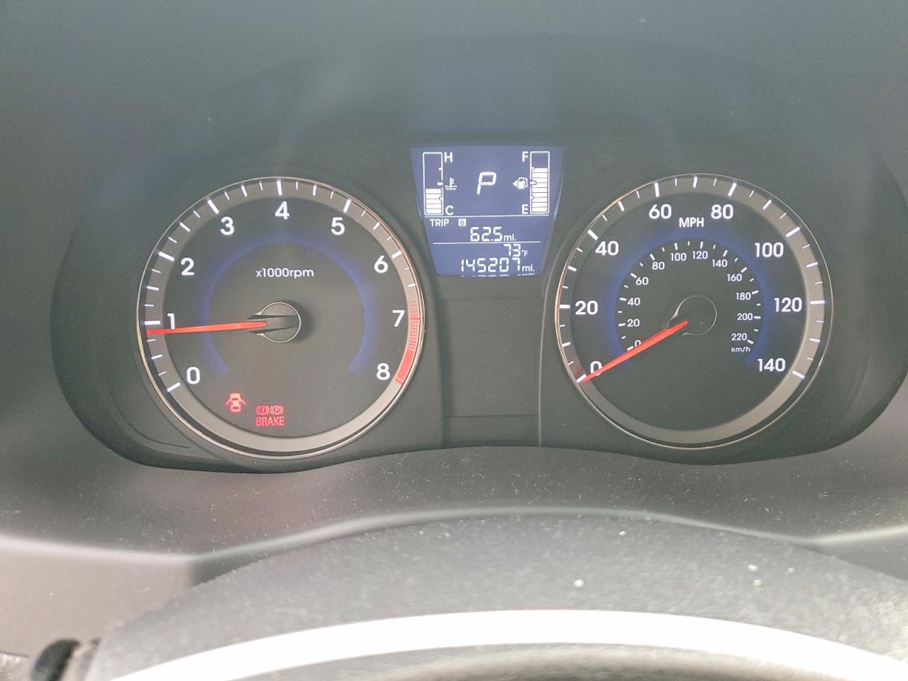 2015 Hyundai Accent Sport White vin: KMHCU5AE1FU220169