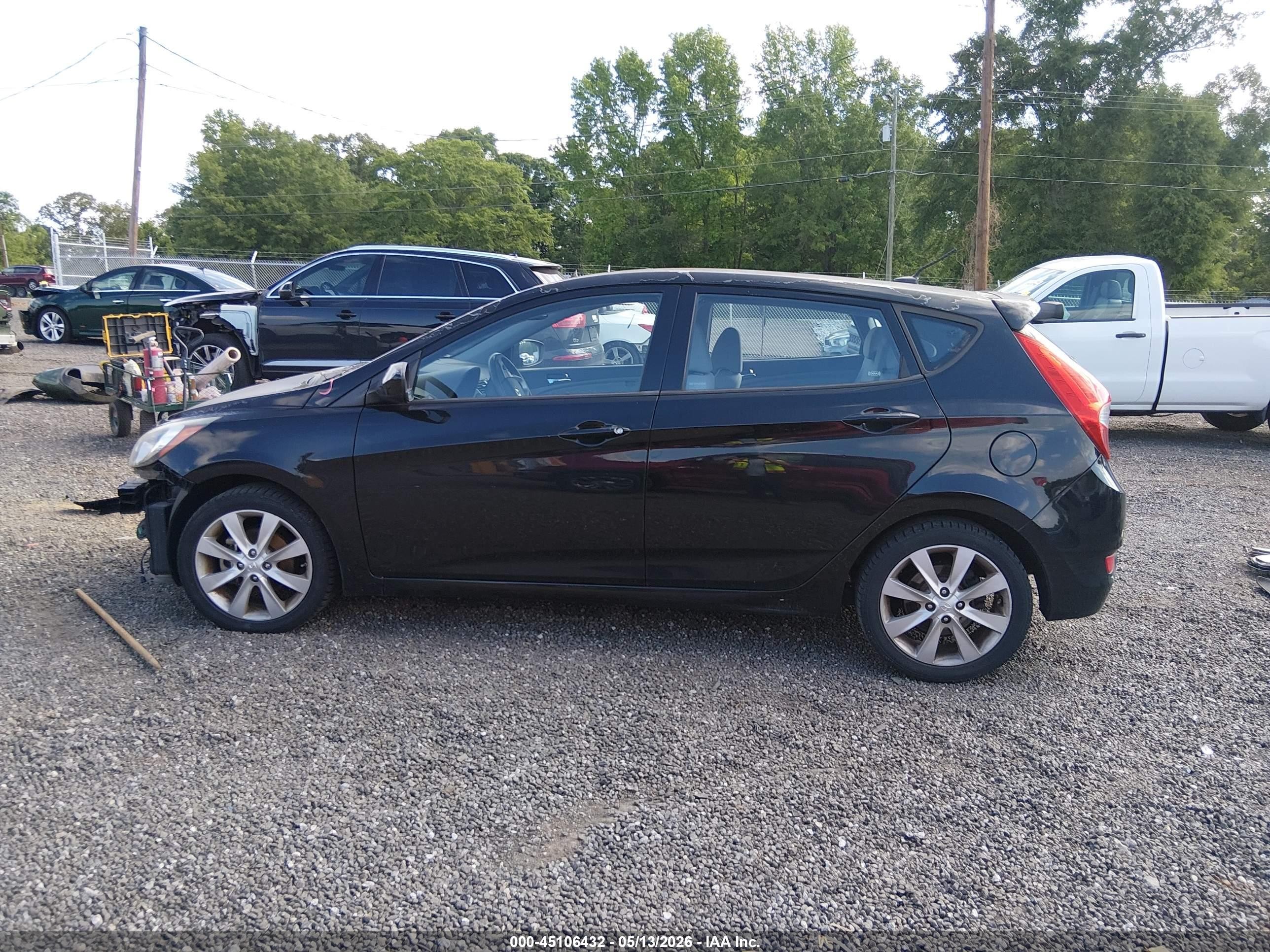 2012 Hyundai Accent Se Black vin: KMHCU5AE2CU005024