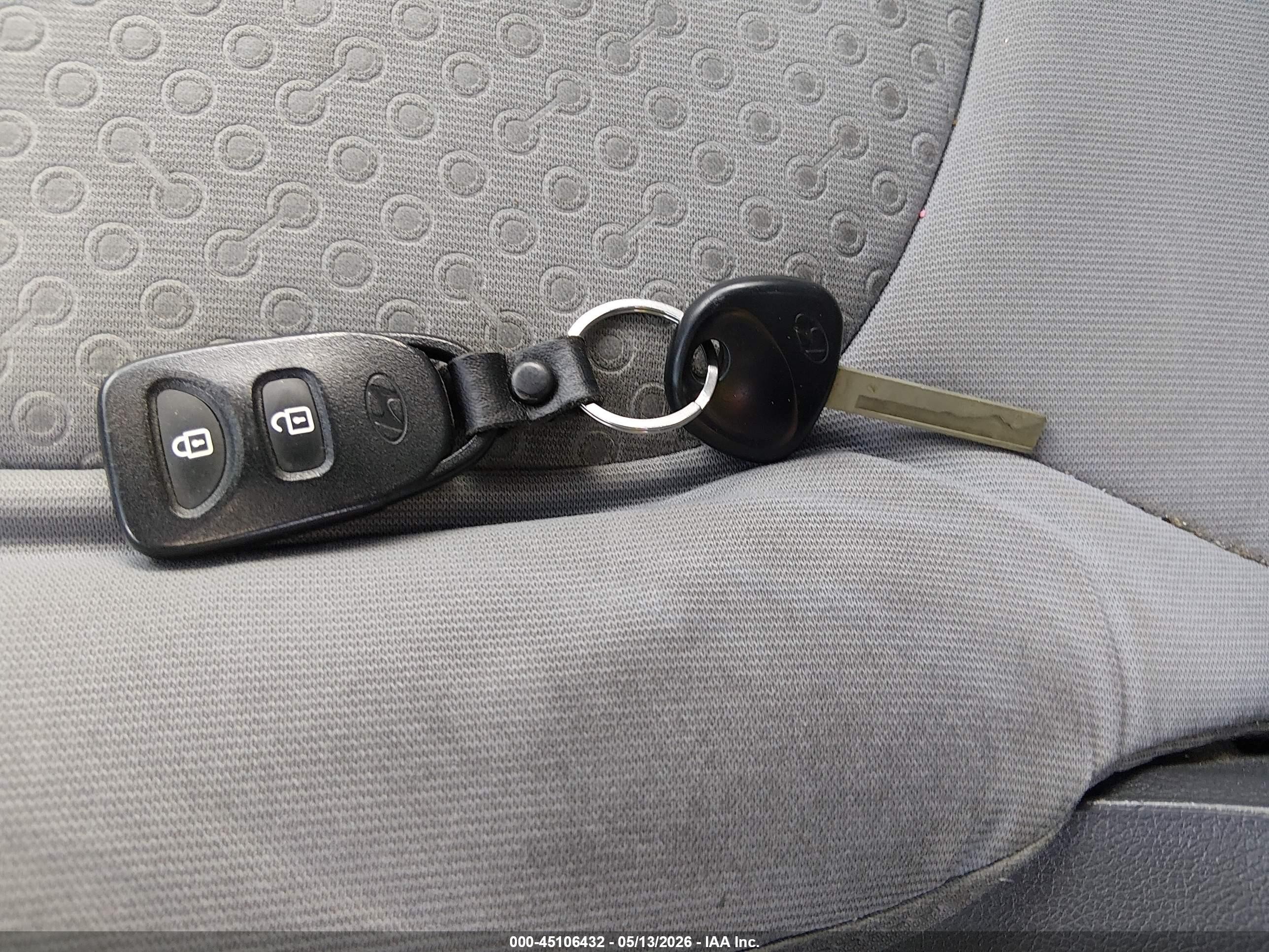 2012 Hyundai Accent Se Black vin: KMHCU5AE2CU005024