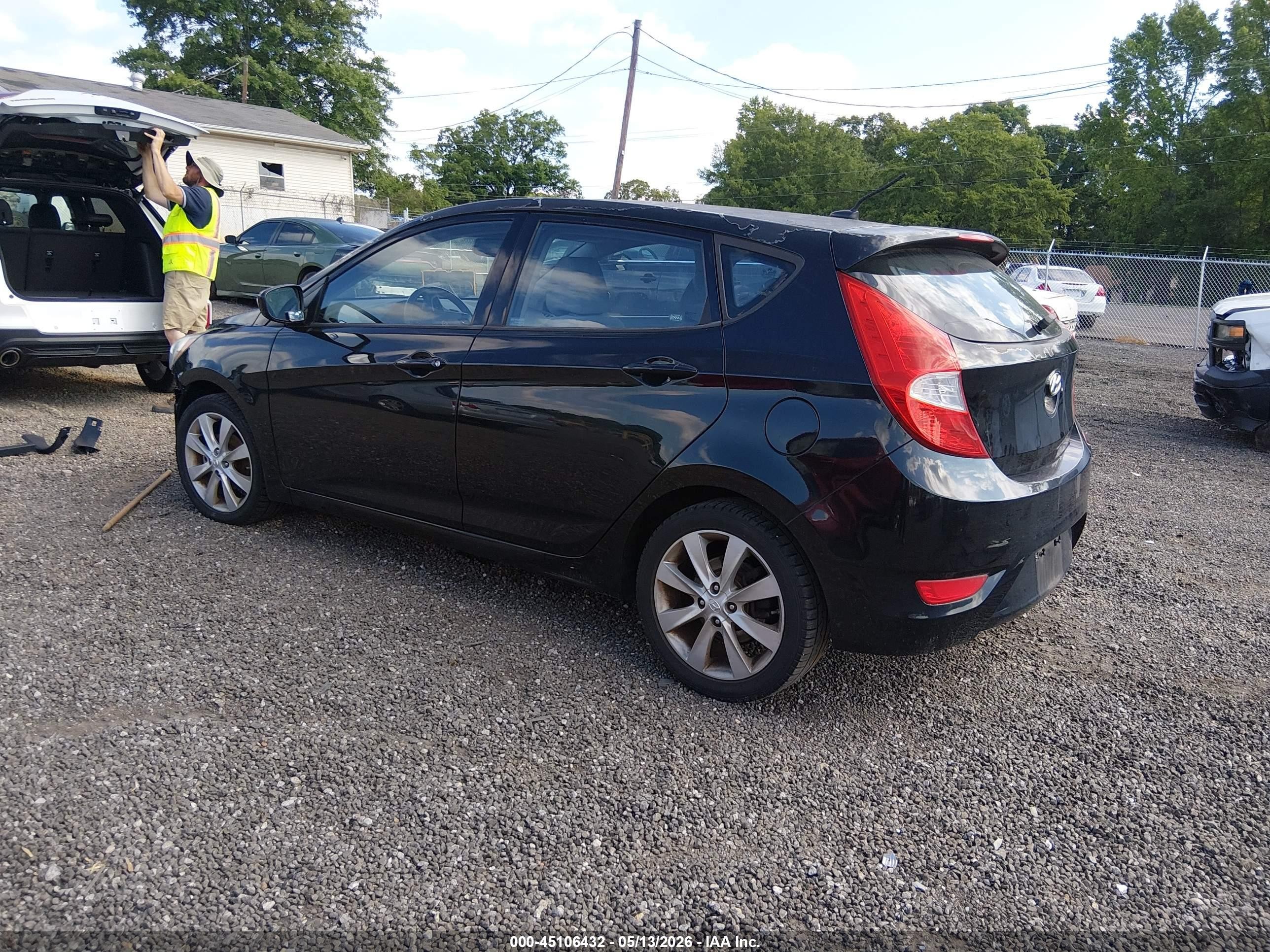 2012 Hyundai Accent Se Black vin: KMHCU5AE2CU005024