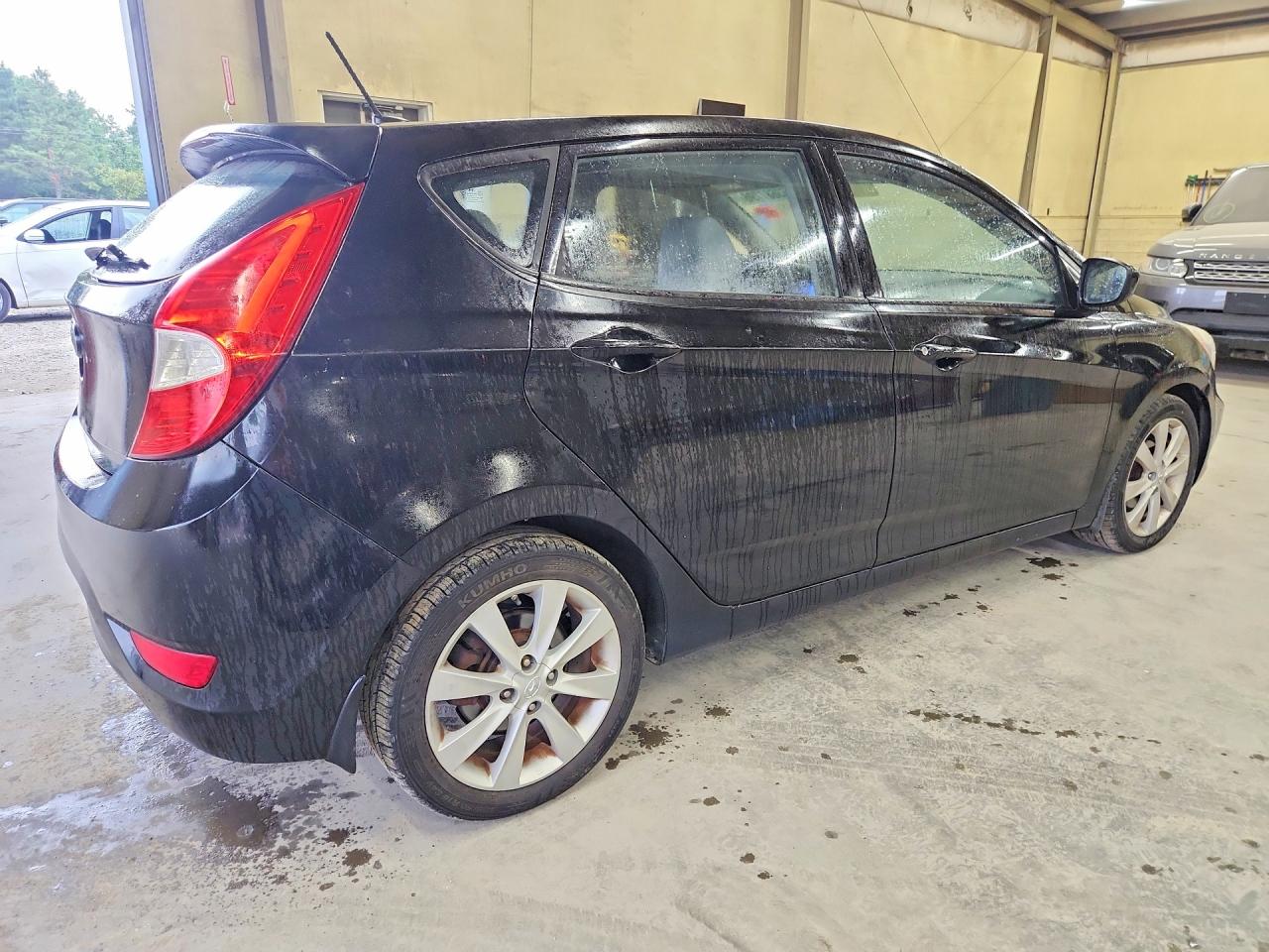 2012 Hyundai Accent Se Black vin: KMHCU5AE2CU031493