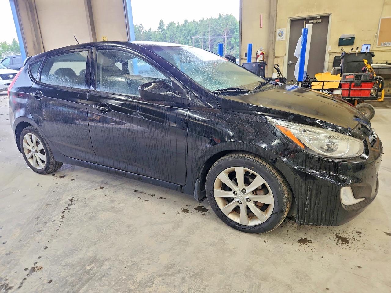 2012 Hyundai Accent Se Black vin: KMHCU5AE2CU031493