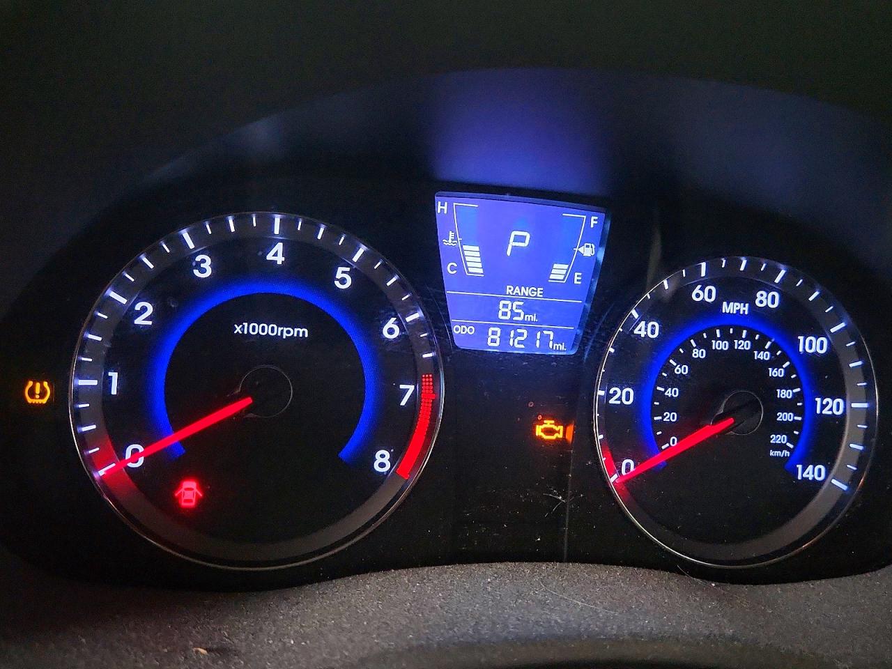 2012 Hyundai Accent Se Black vin: KMHCU5AE2CU031493