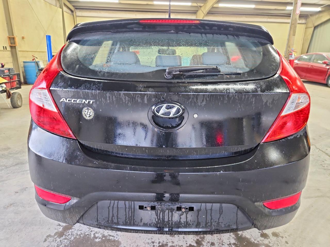 2012 Hyundai Accent Se Black vin: KMHCU5AE2CU031493
