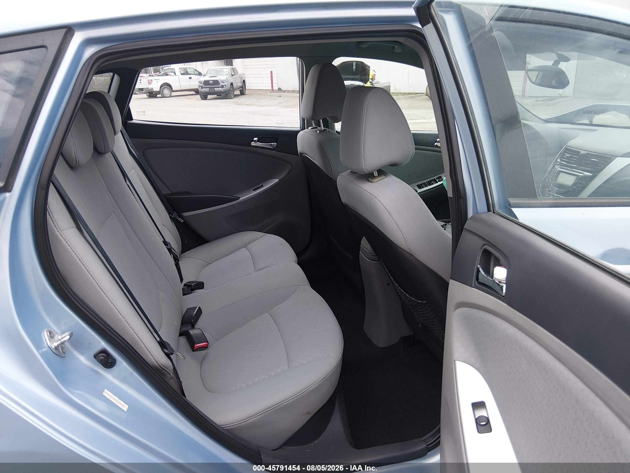 2013 Hyundai Accent Se Синий vin: KMHCU5AE2DU065659