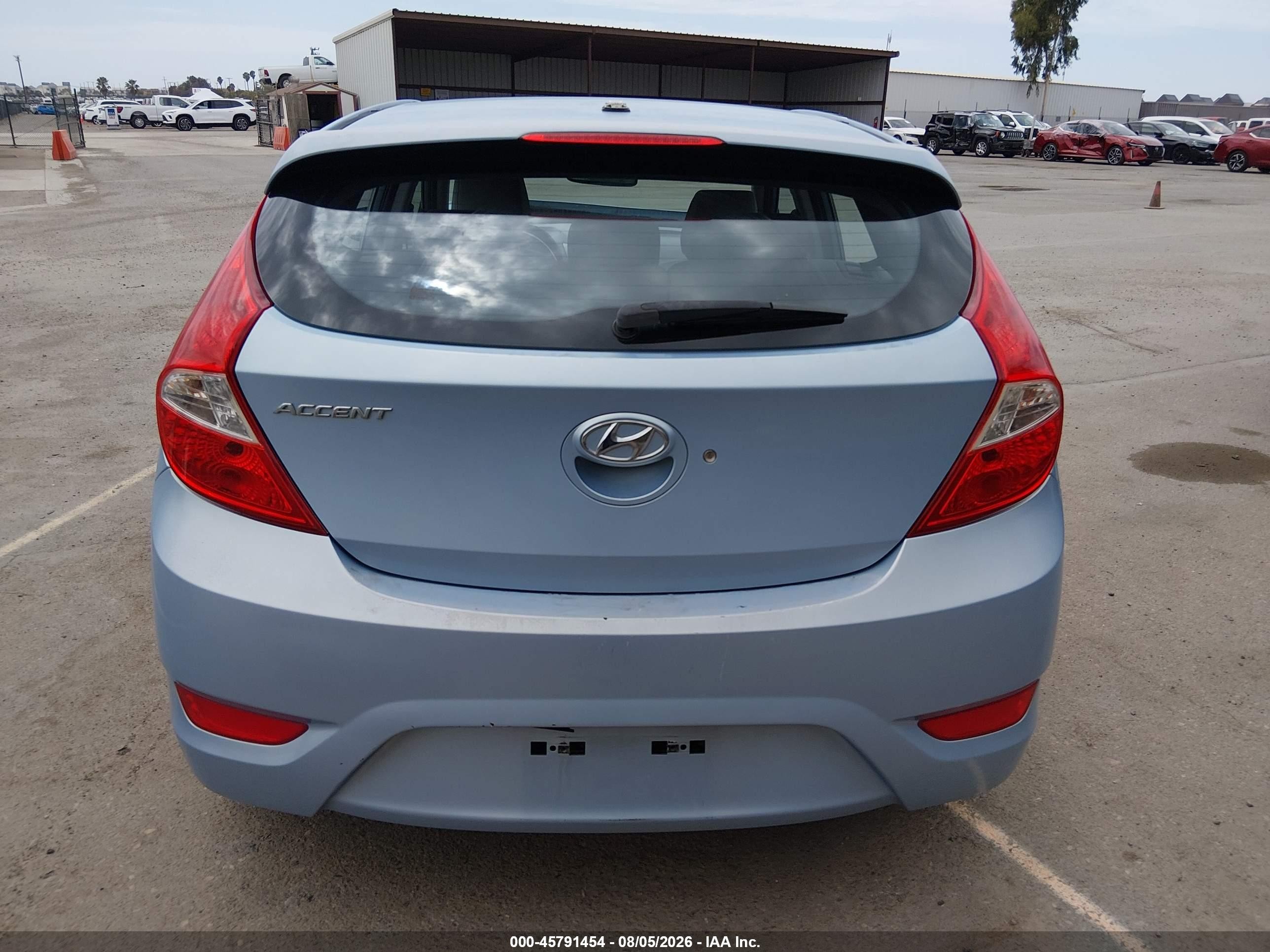 2013 Hyundai Accent Se Синий vin: KMHCU5AE2DU065659
