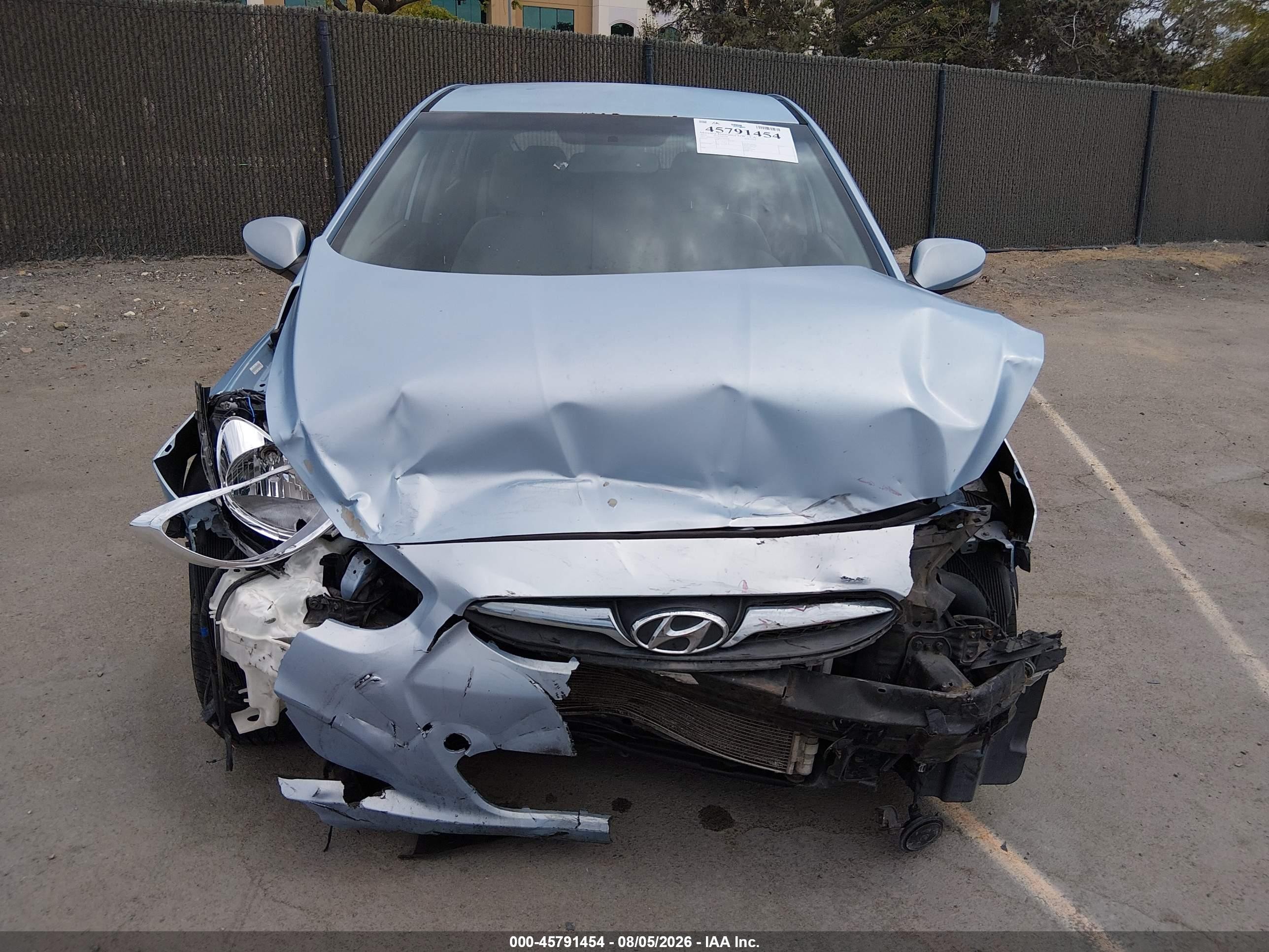 2013 Hyundai Accent Se Синий vin: KMHCU5AE2DU065659