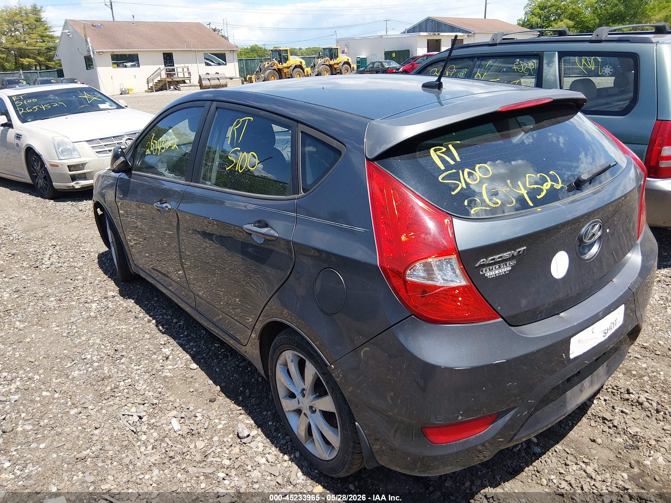 2013 Hyundai Accent Se Gray vin: KMHCU5AE2DU097950