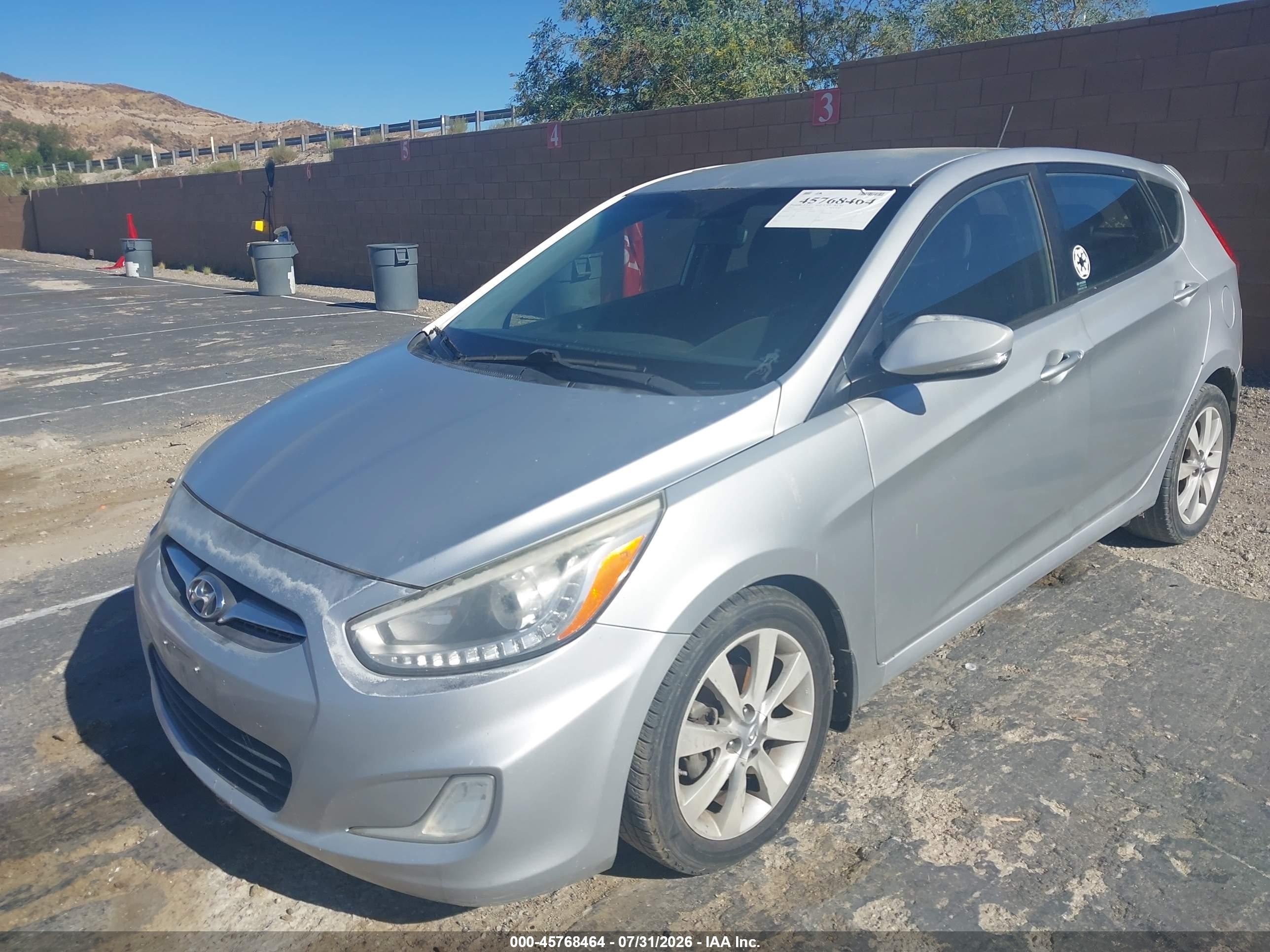2014 Hyundai Accent Se Silver vin: KMHCU5AE2EU141981