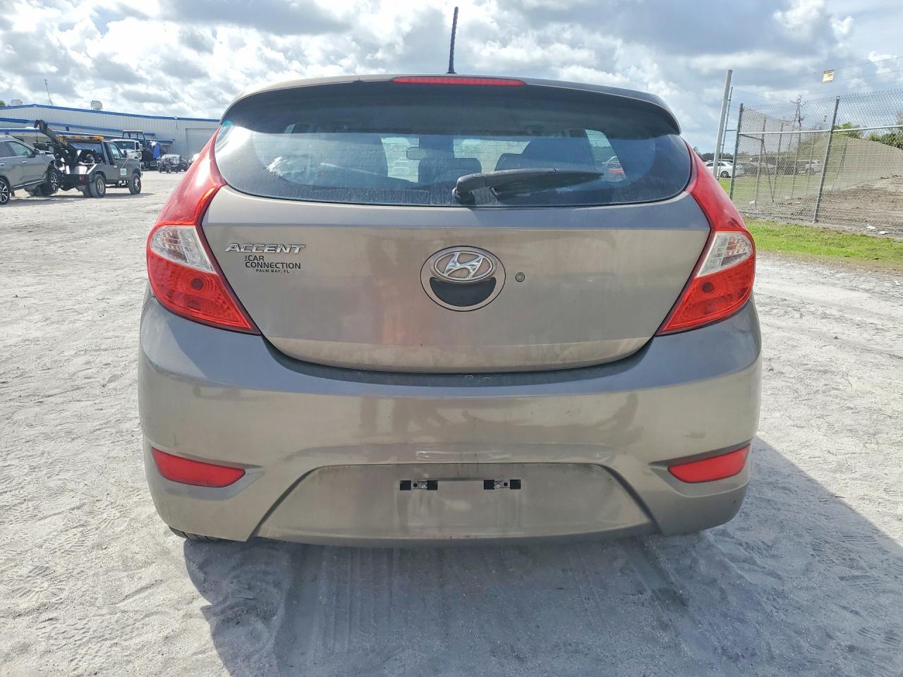 2014 Hyundai Accent Se Gray vin: KMHCU5AE2EU162149