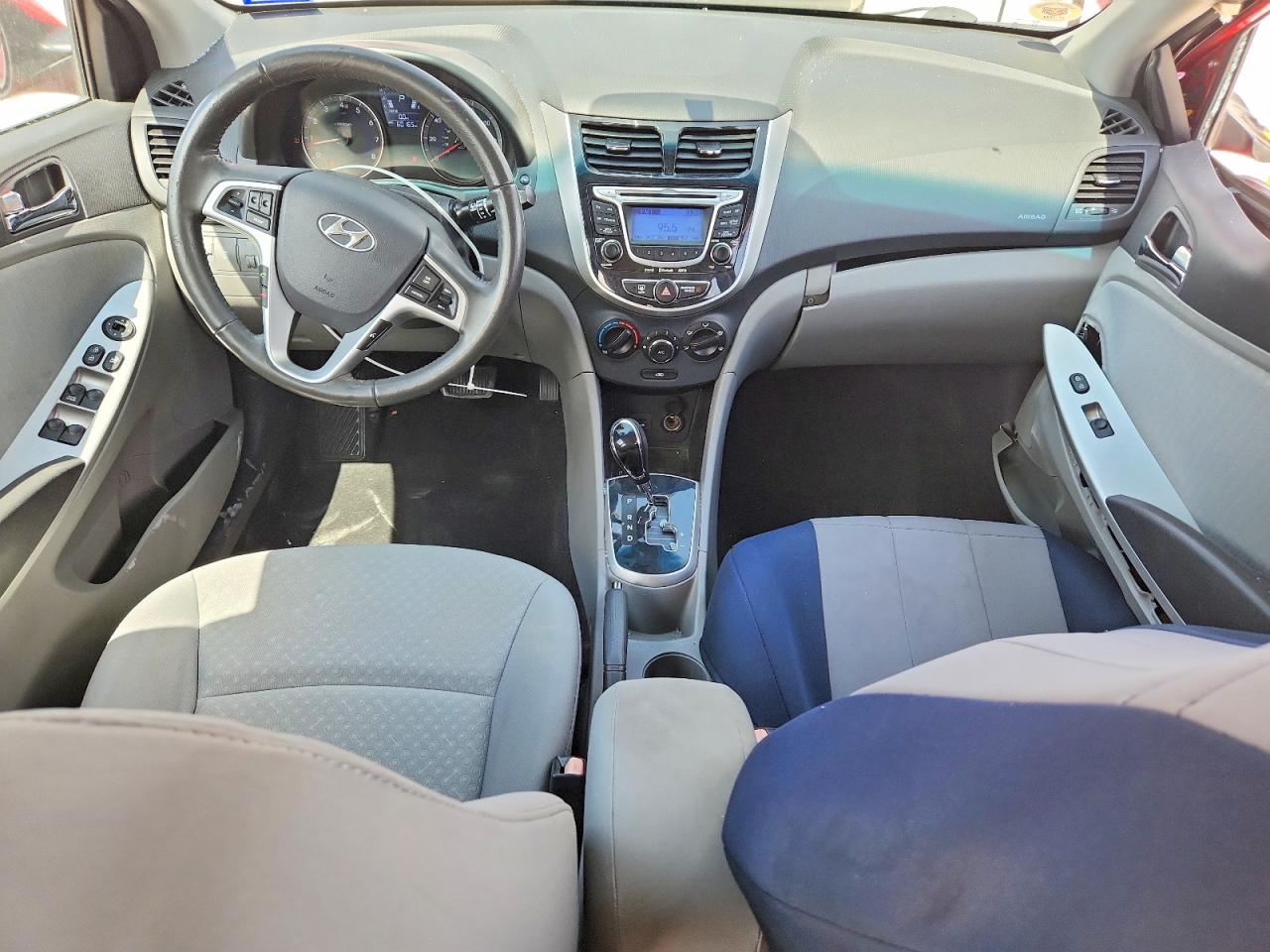 2012 Hyundai Accent Se Red vin: KMHCU5AE3CU013424