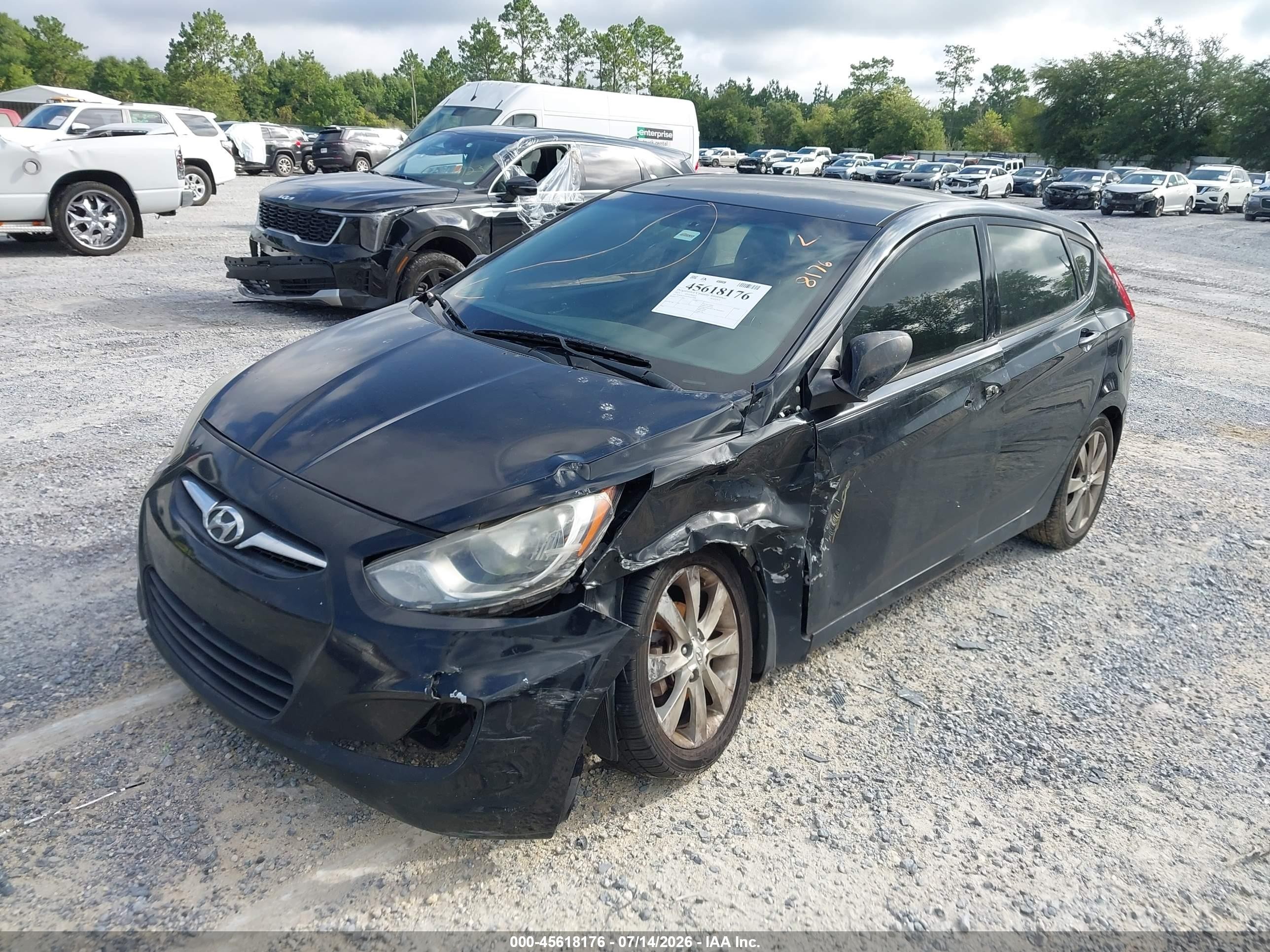 2013 Hyundai Accent Se Black vin: KMHCU5AE3DU077478